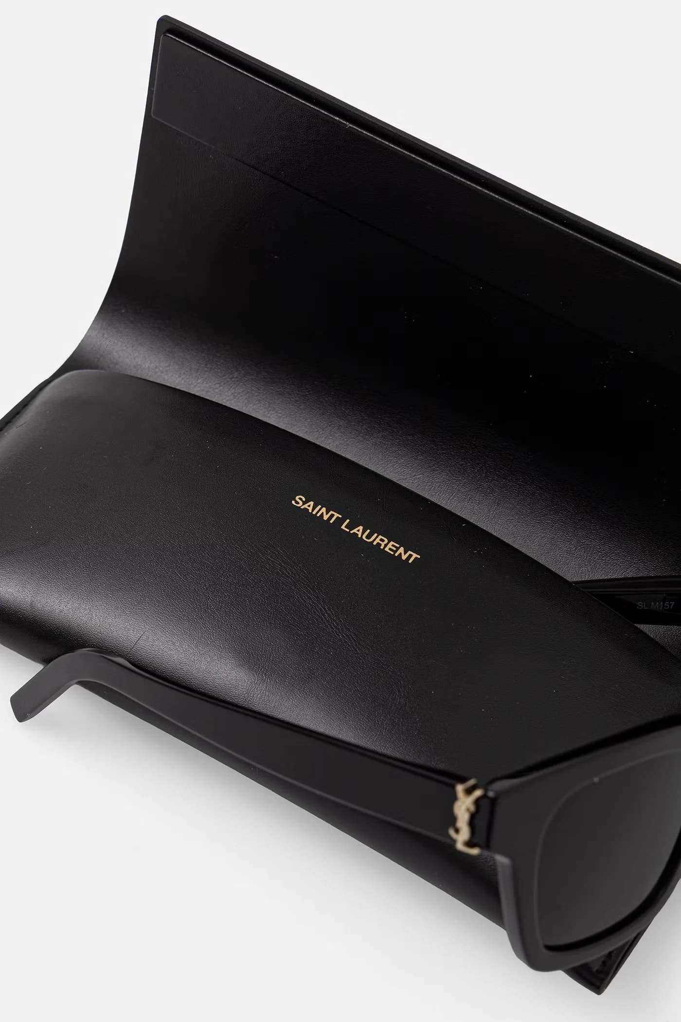 Квадратные солнцезащитные очки - фото 3