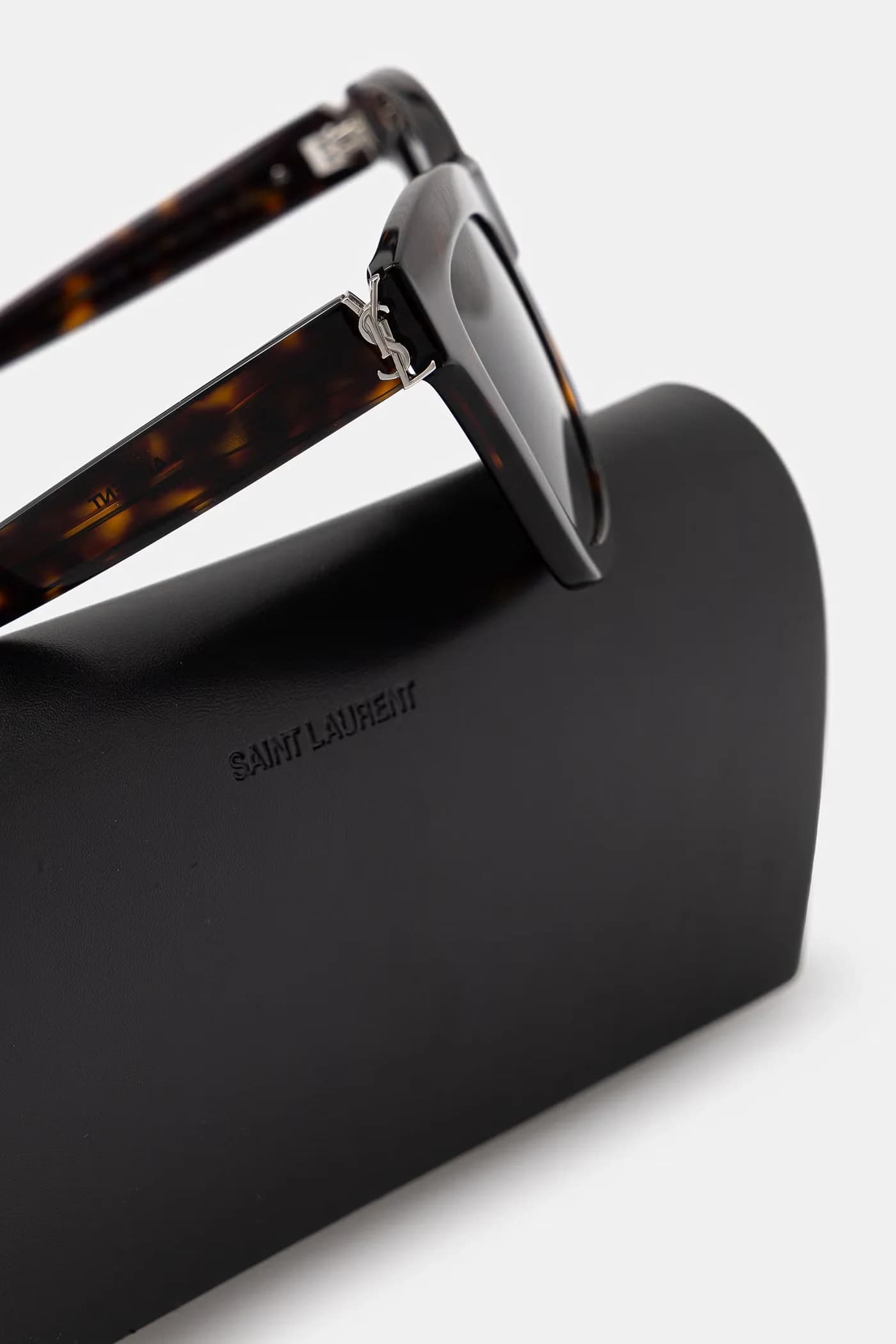 Женские солнцезащитные очки - фото 3