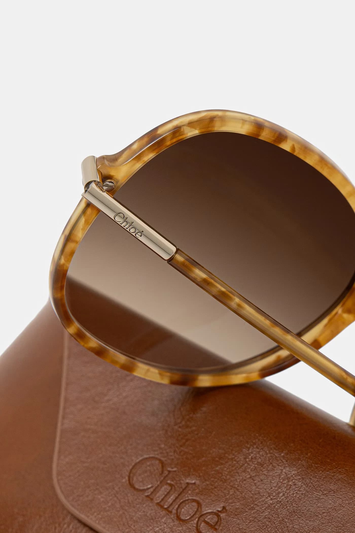 Женские солнцезащитные очки - фото 3