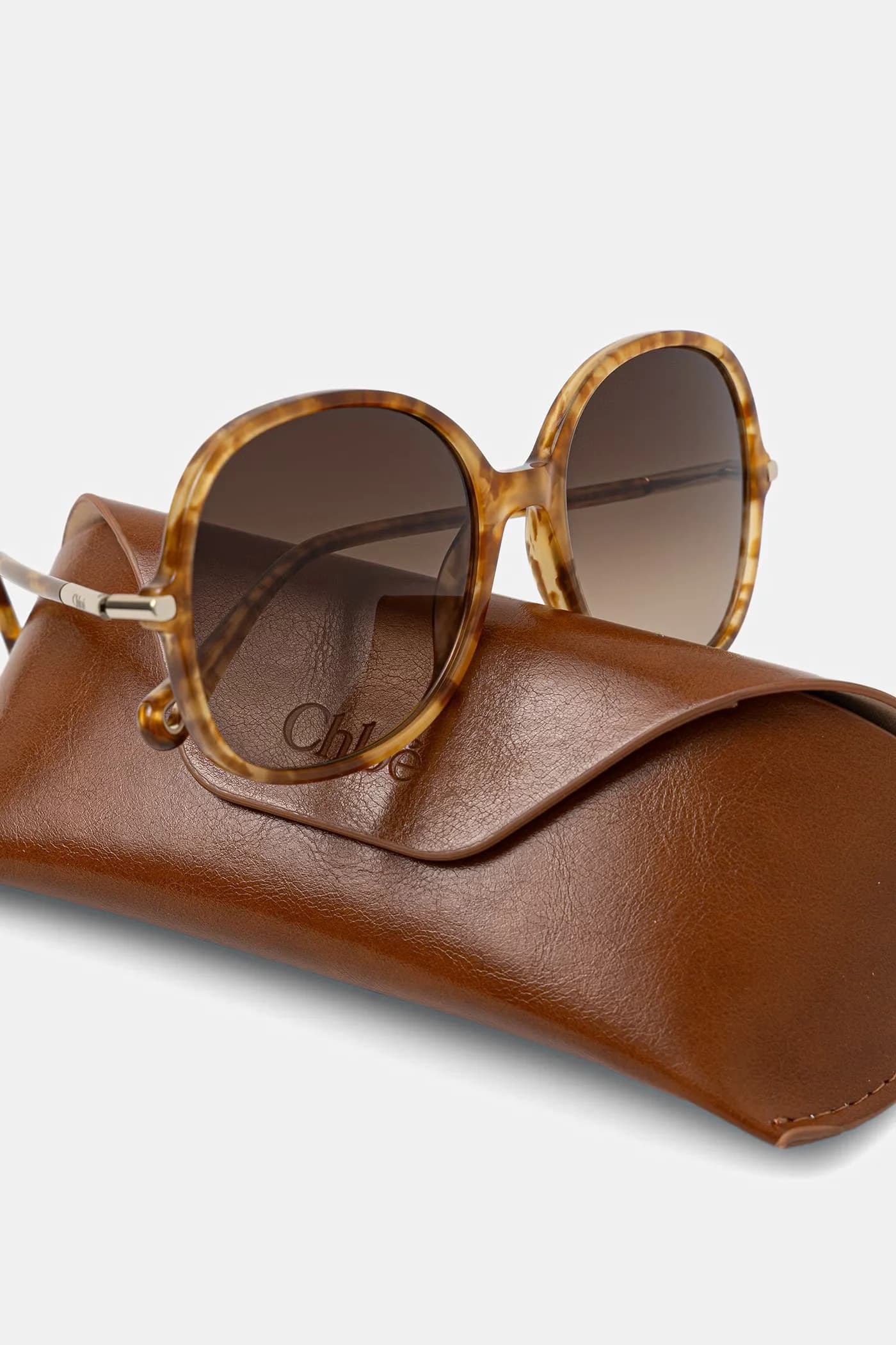 Женские солнцезащитные очки - фото 4