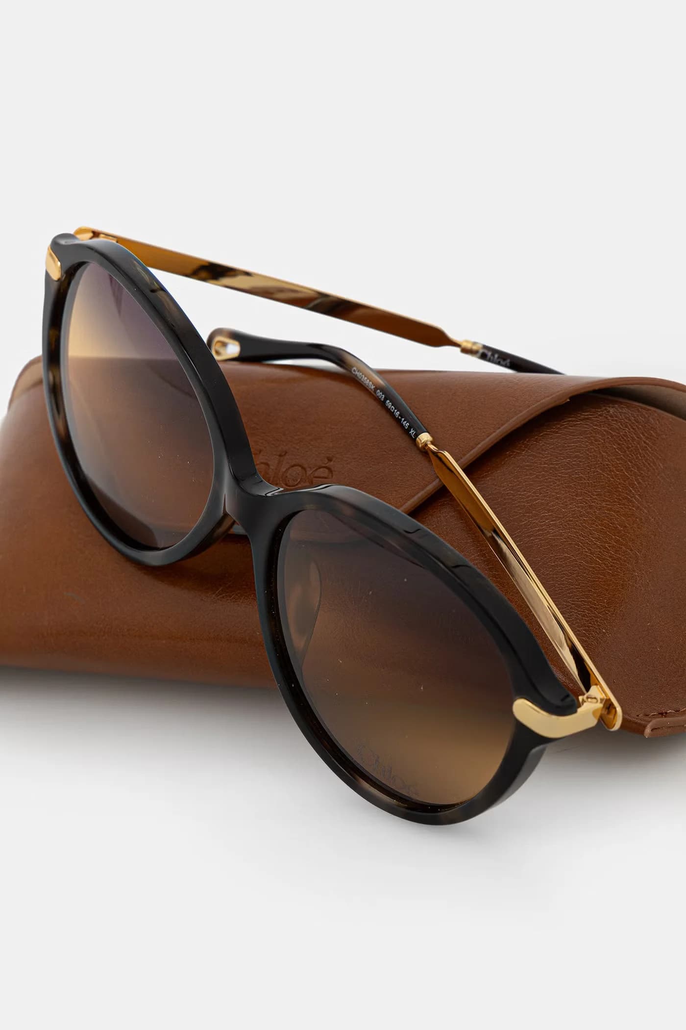 Женские солнцезащитные очки - фото 4