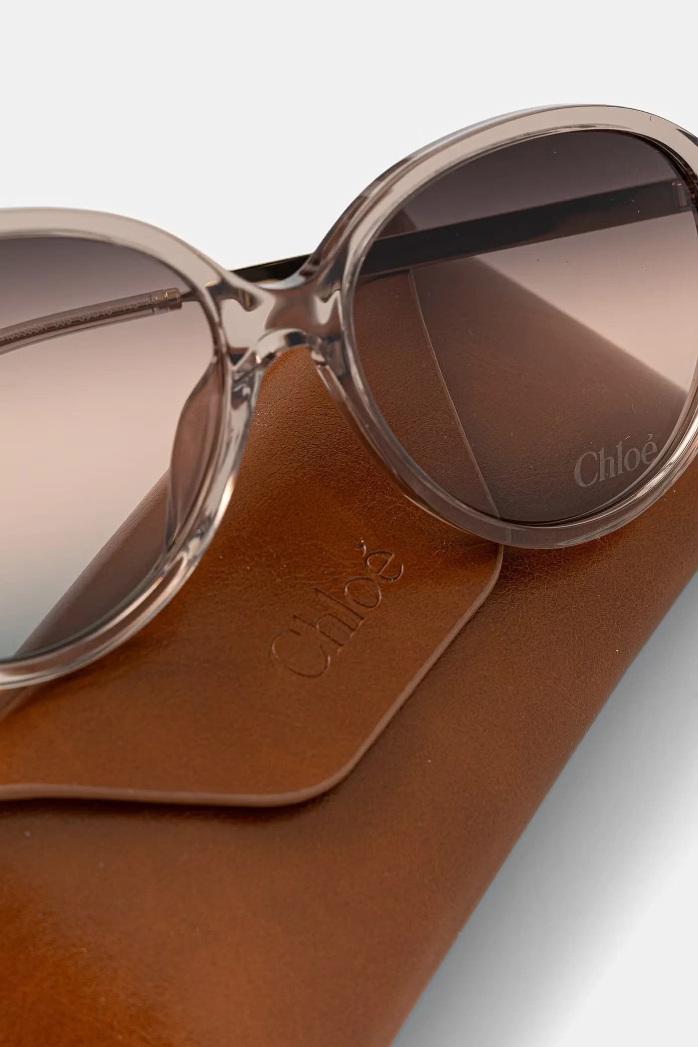 Женские солнцезащитные очки - фото 4