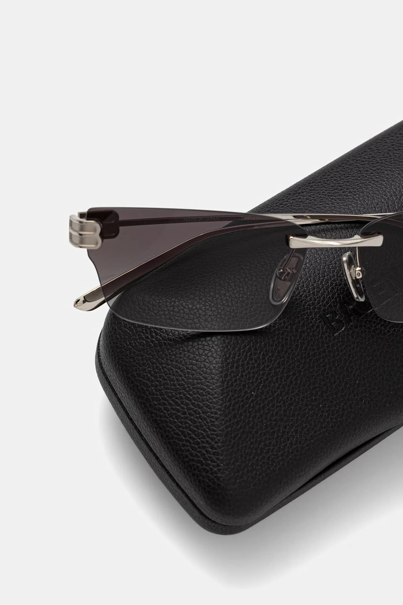 Женские солнцезащитные очки - фото 3