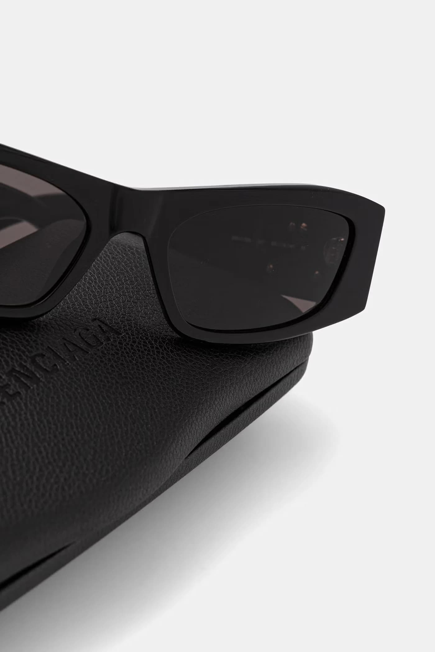 Женские солнцезащитные очки - фото 5