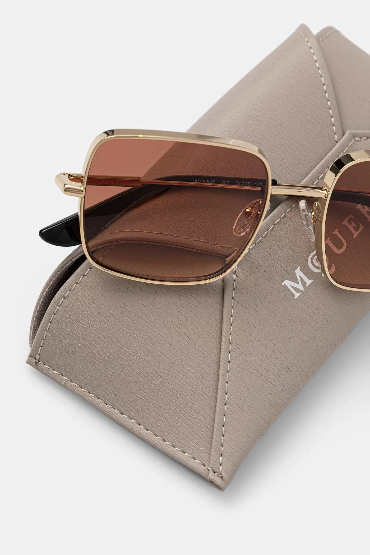 Женские квадратные солнцезащитные очки - фото 3