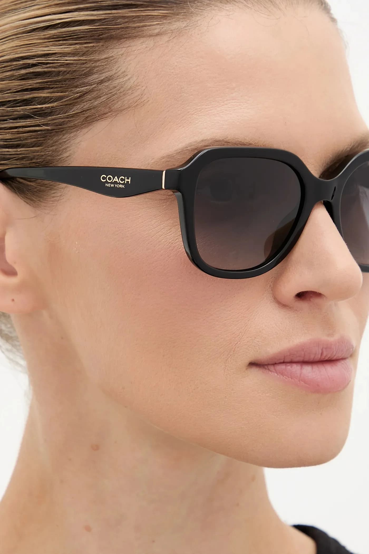 Солнцезащитные очки - фото 8