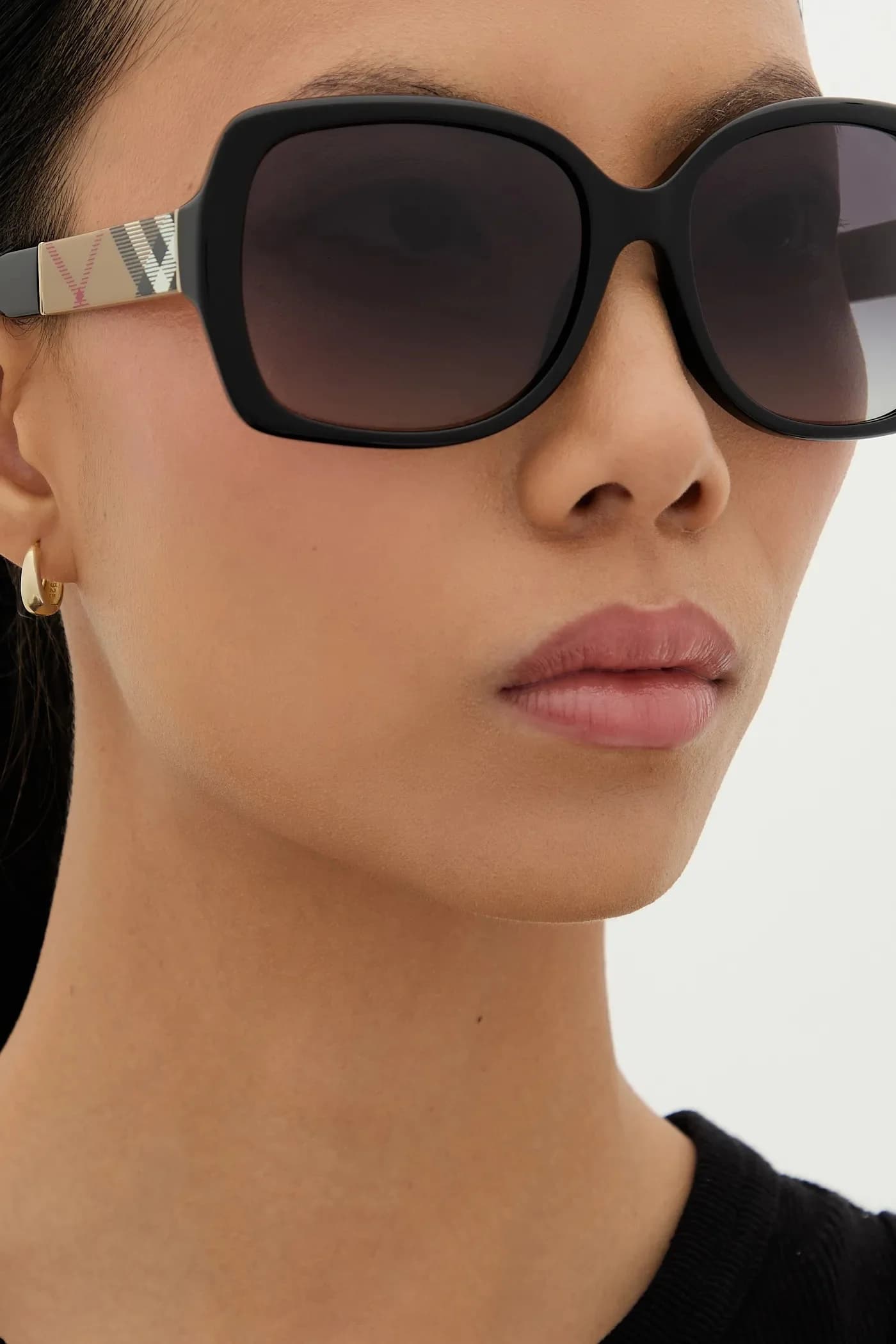 Солнцезащитные очки - фото 7