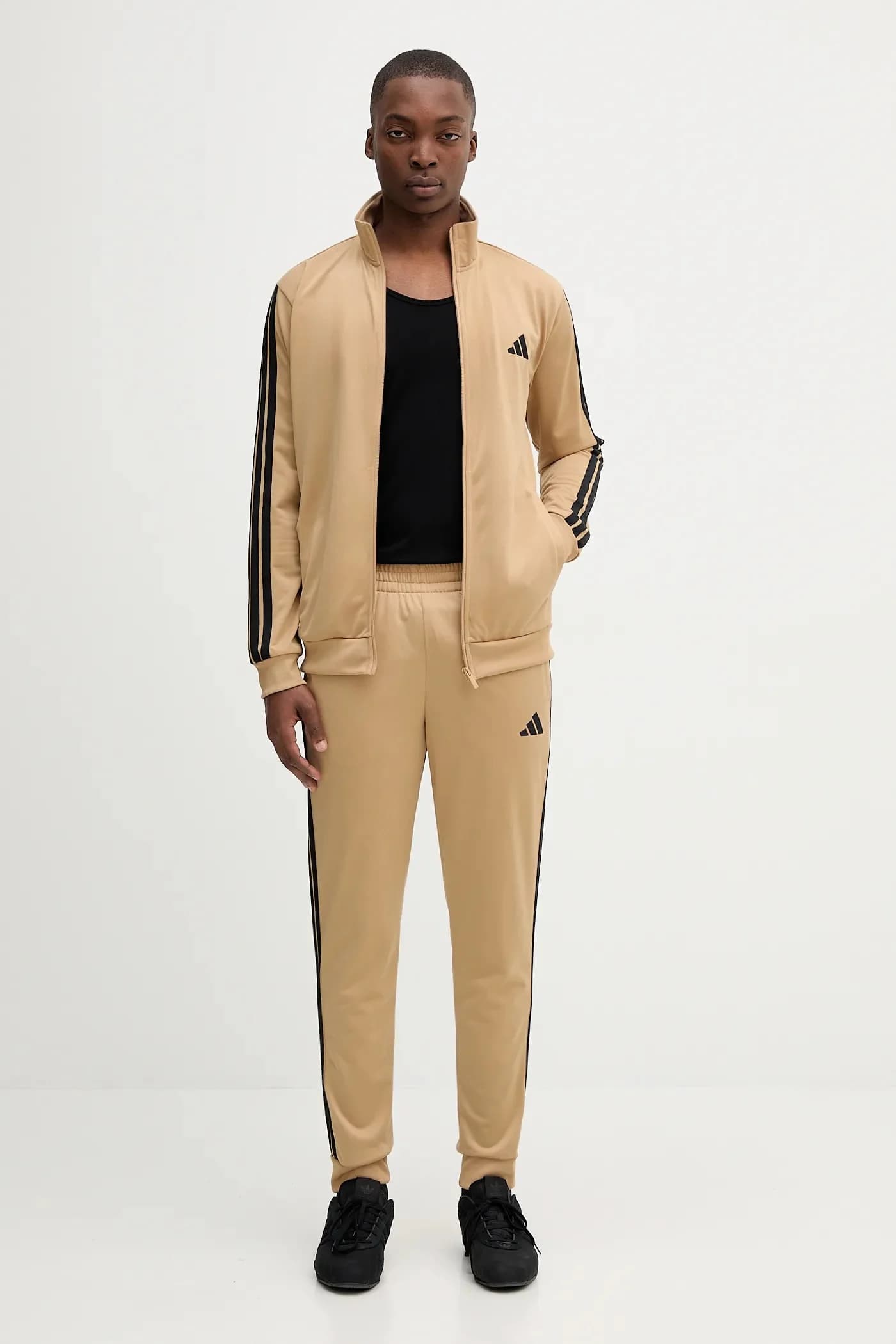 спортивный костюм с 3 полосками