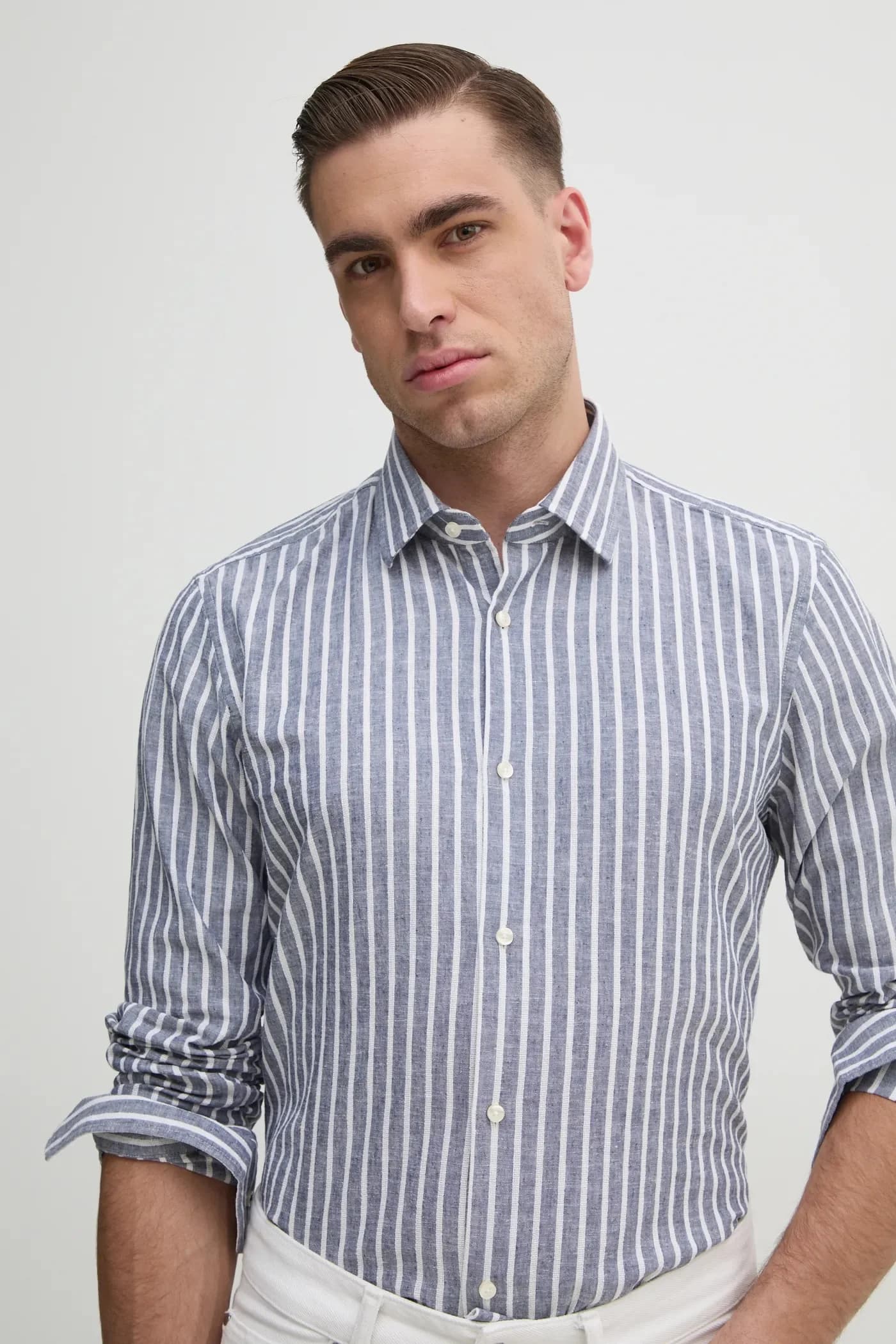 Рубашка из смесового льна - фото 4