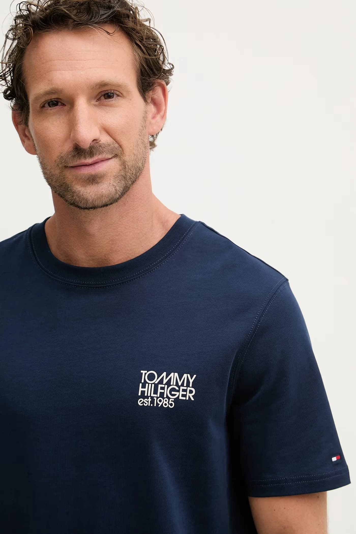 Базовая мужская хлопковая футболка - фото 4