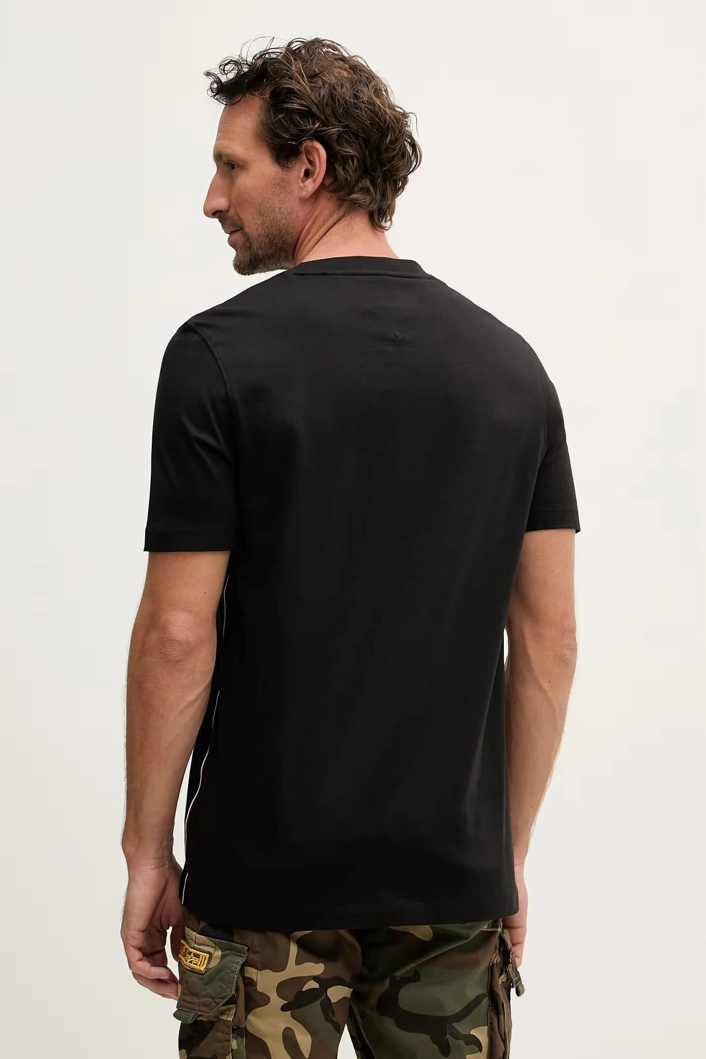 Базовая мужская хлопковая футболка - фото 5