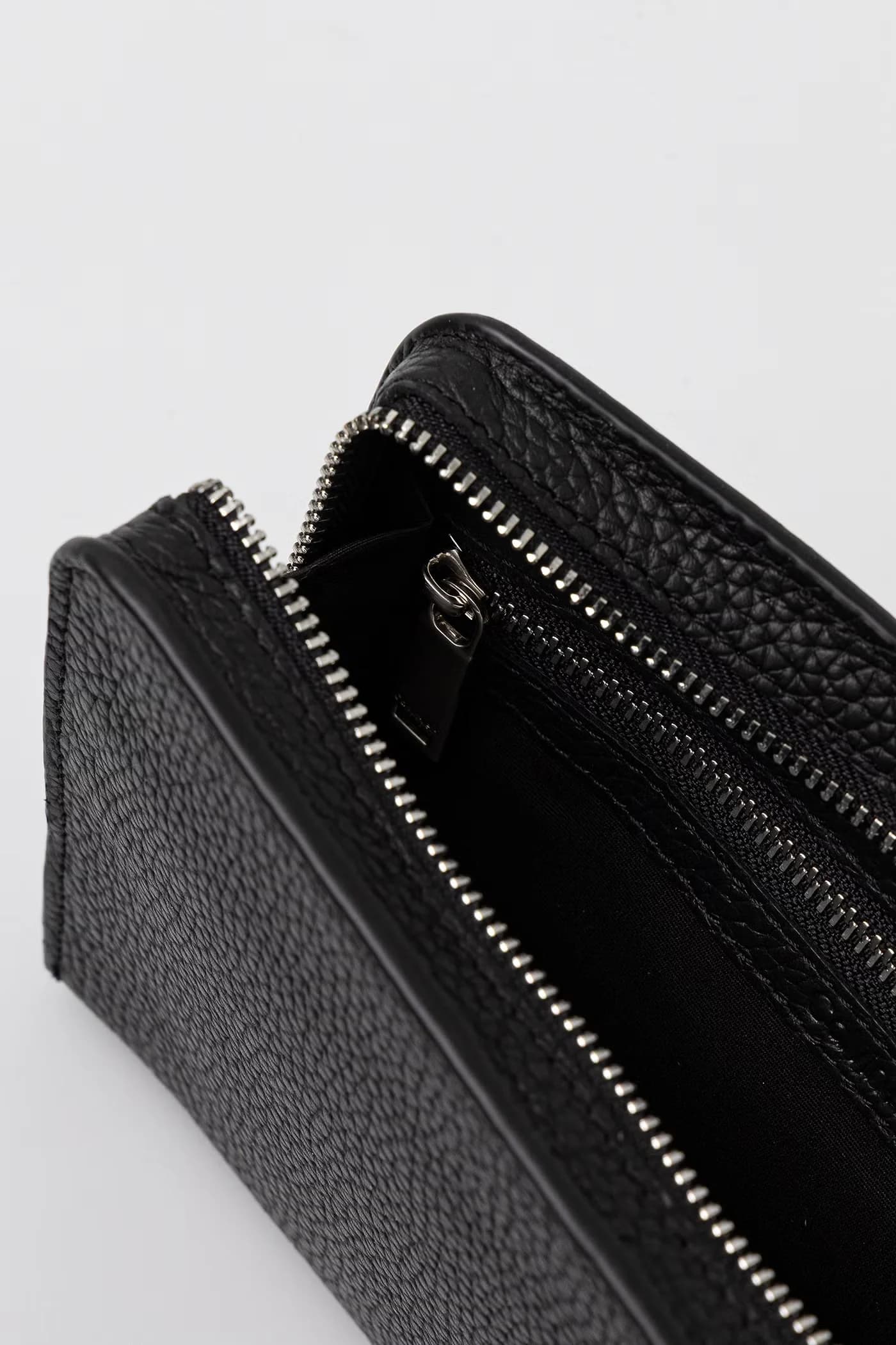 Мужская кожаная косметичка - фото 4