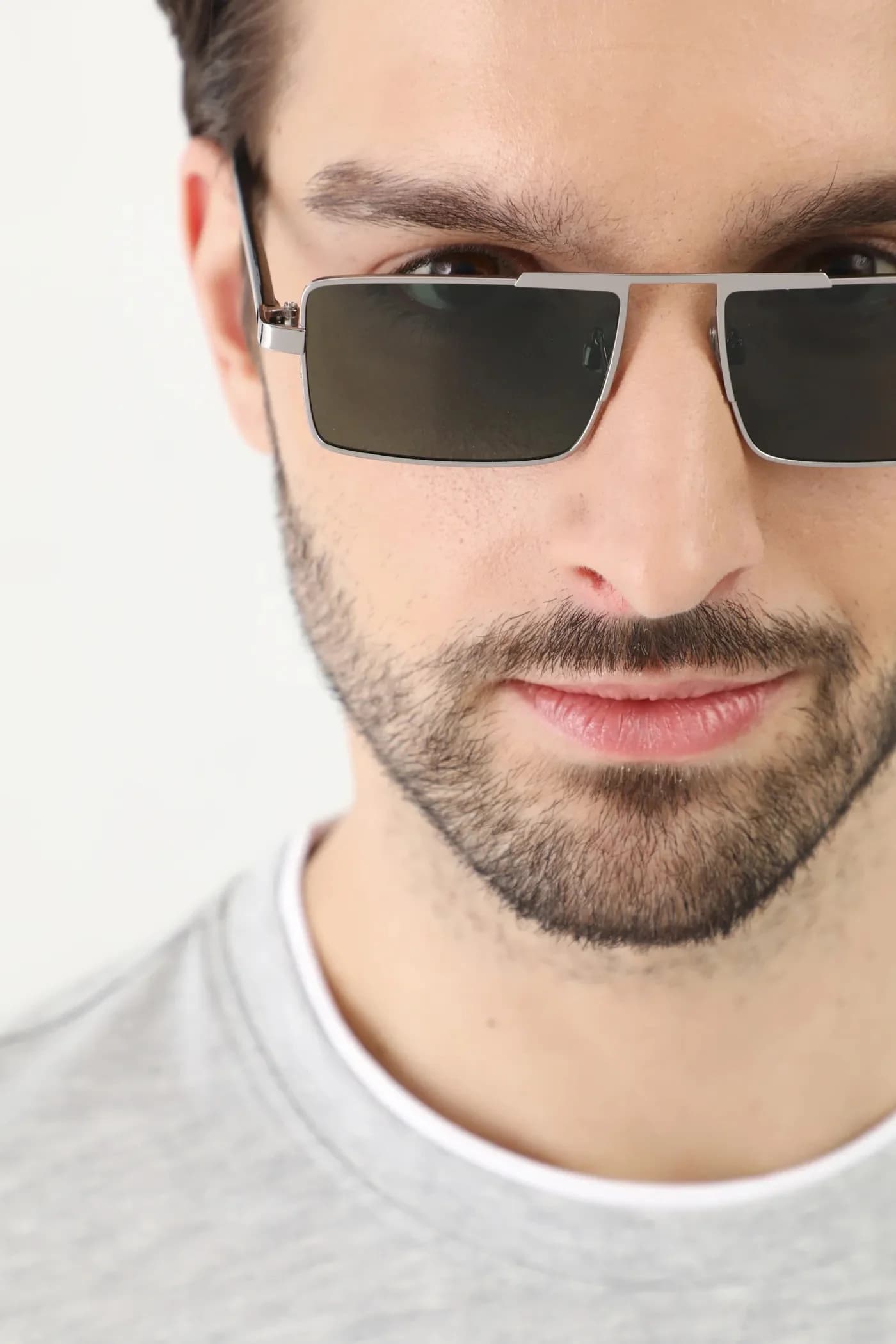 Солнцезащитные очки - фото 5