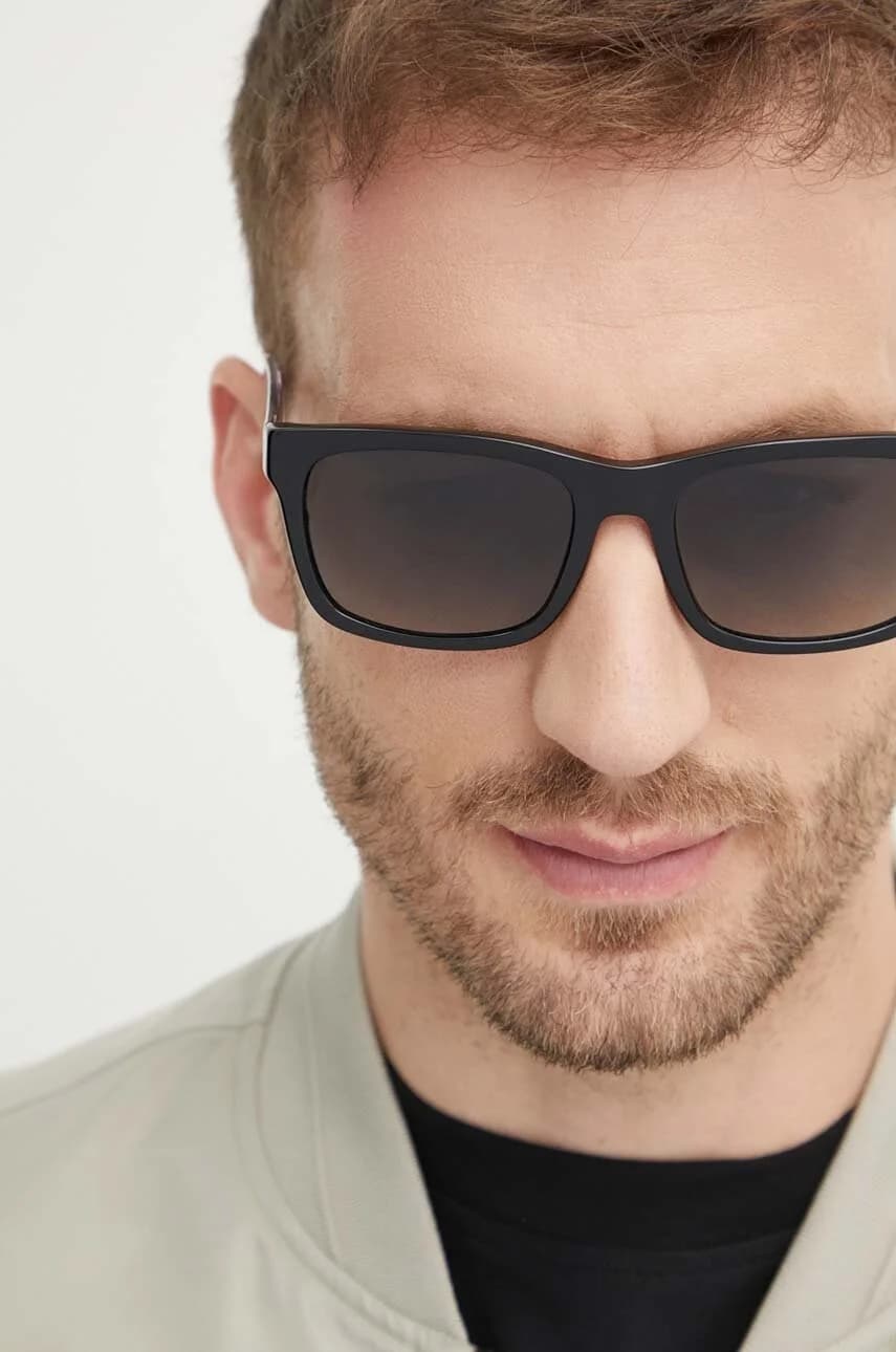 Солнцезащитные очки - фото 3