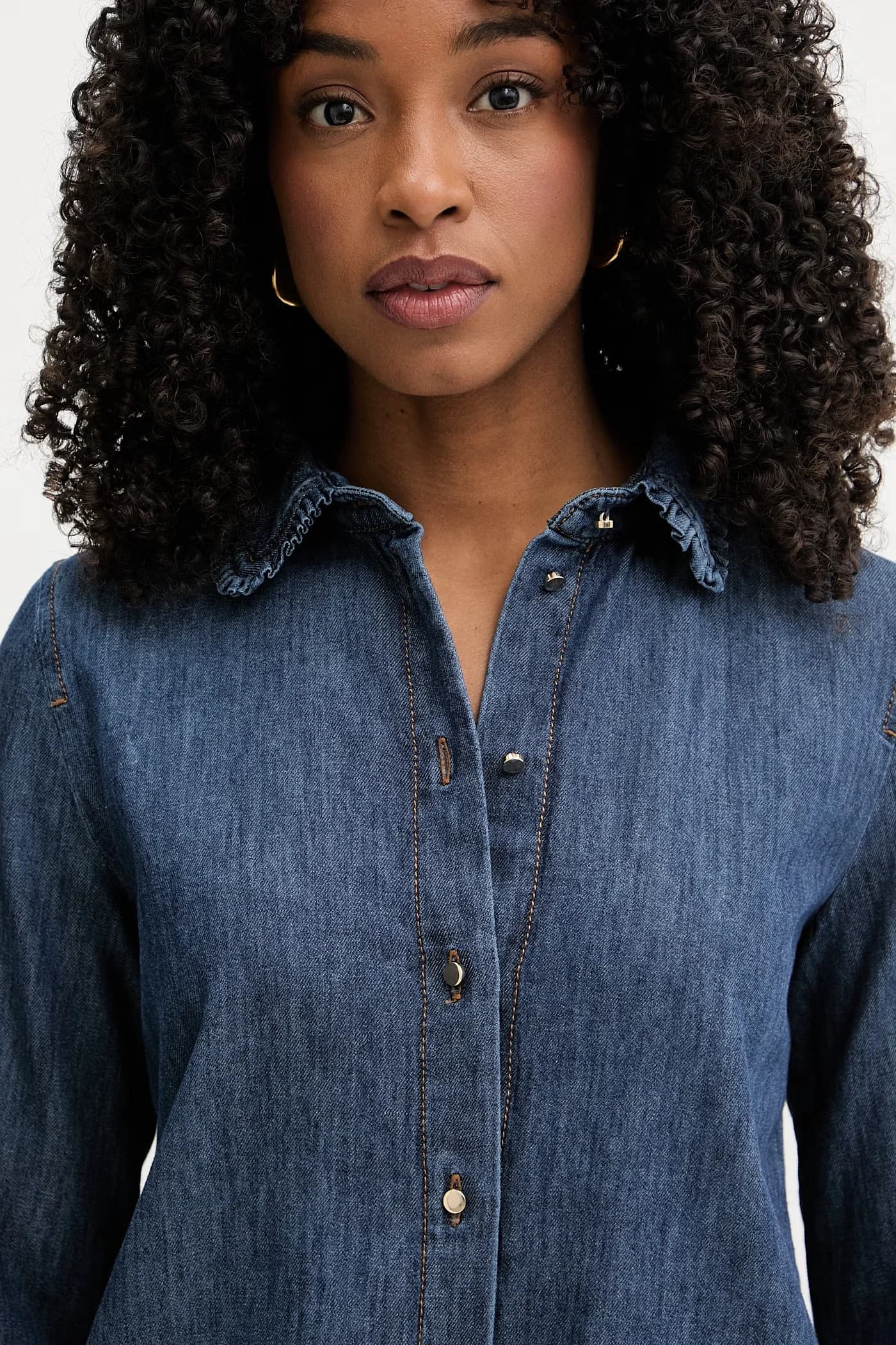 BUSSOLA женская джинсовая рубашка - фото 4