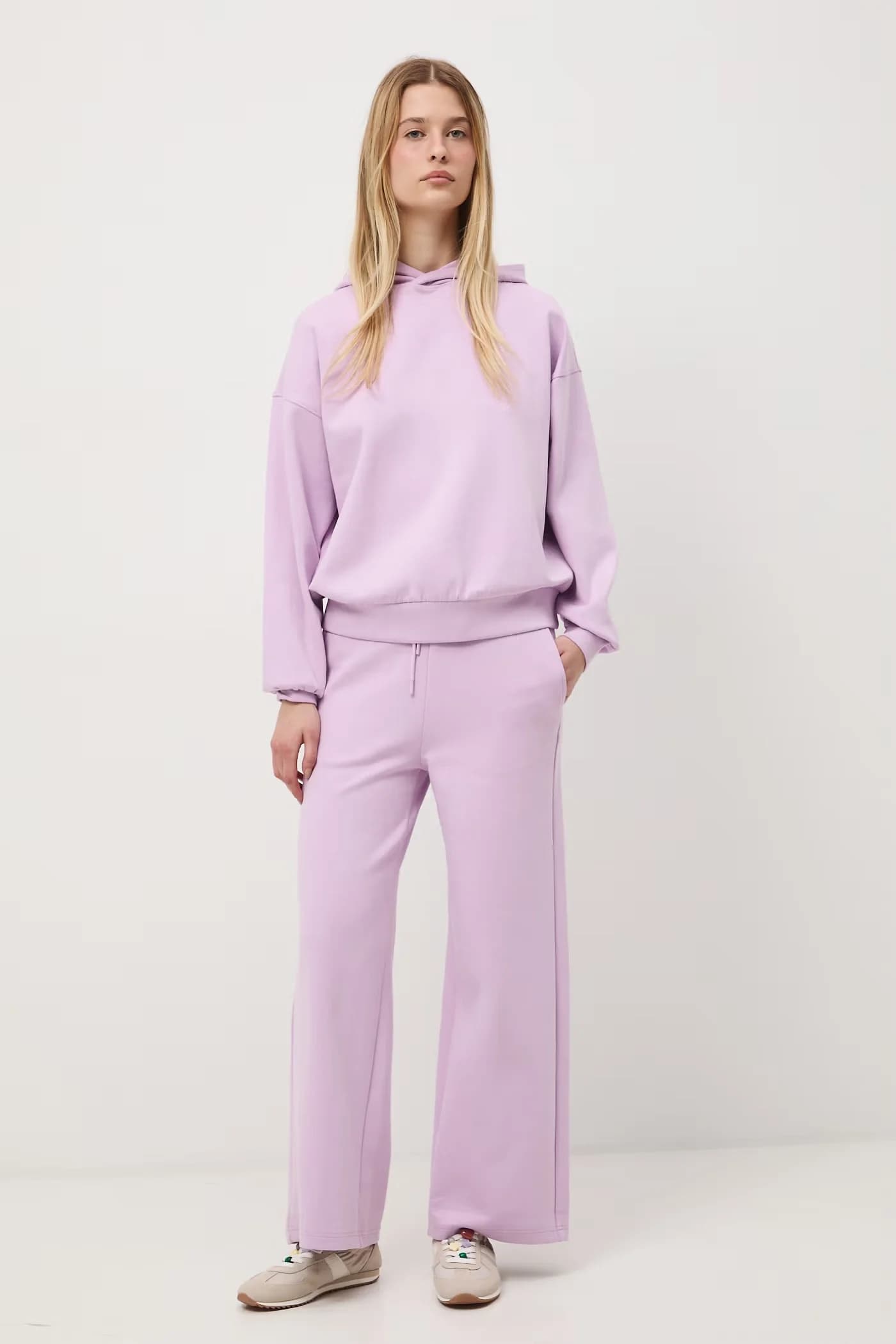 Женская толстовка с капюшоном - фото 3