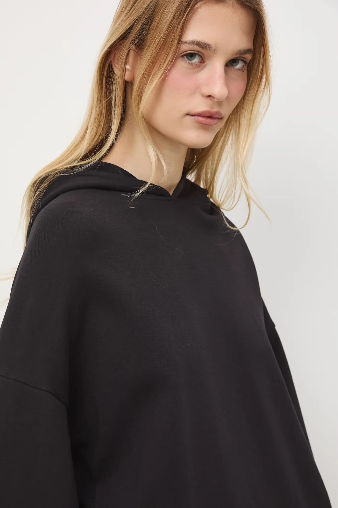 Женская толстовка с капюшоном - фото 7