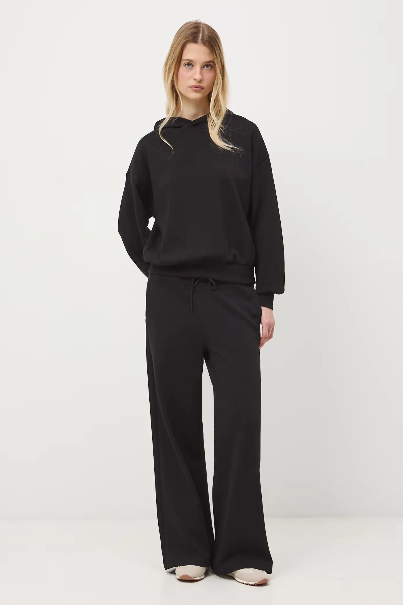 Женская толстовка с капюшоном - фото 2