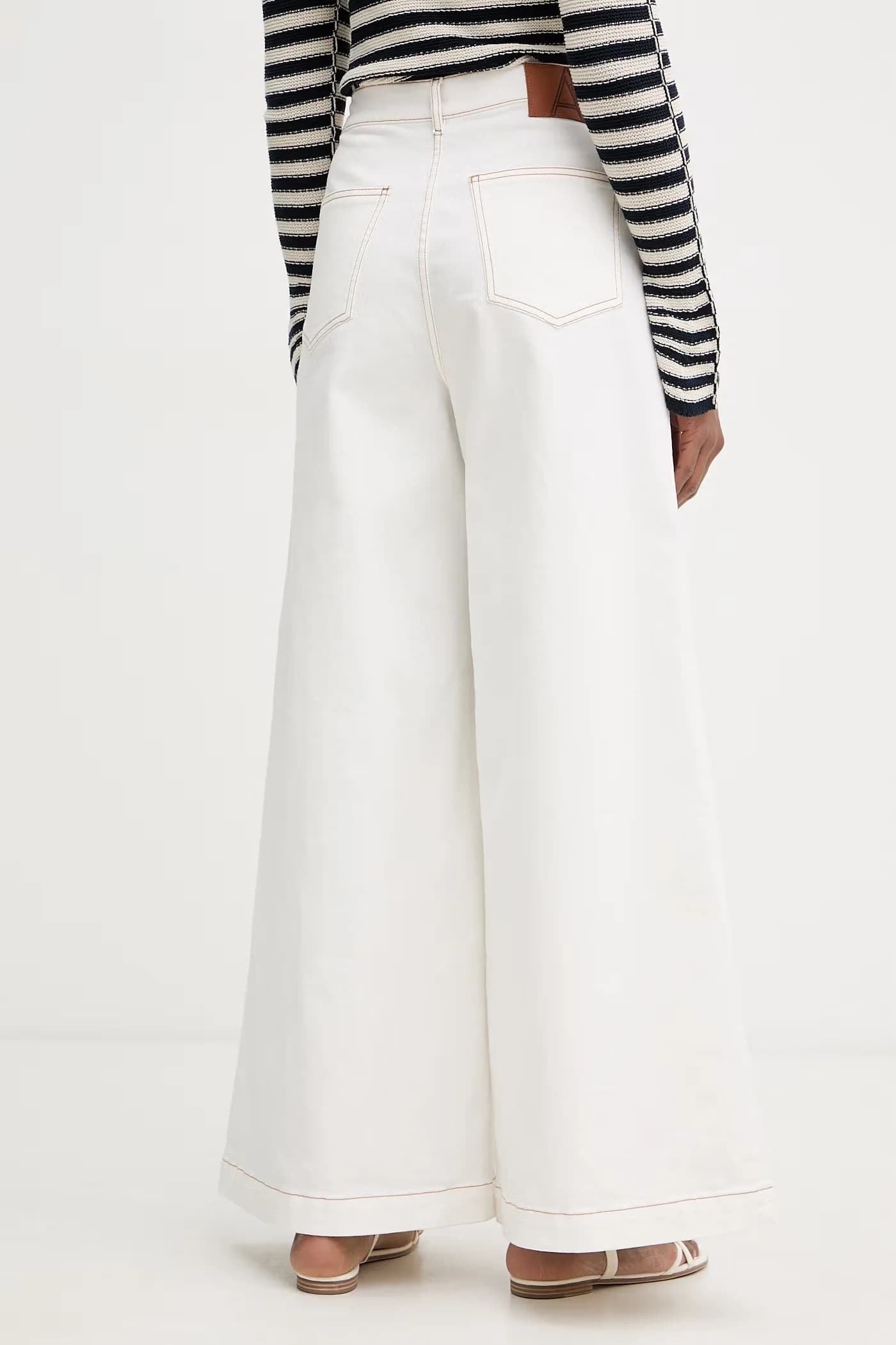 Женские широкие джинсы - фото 3