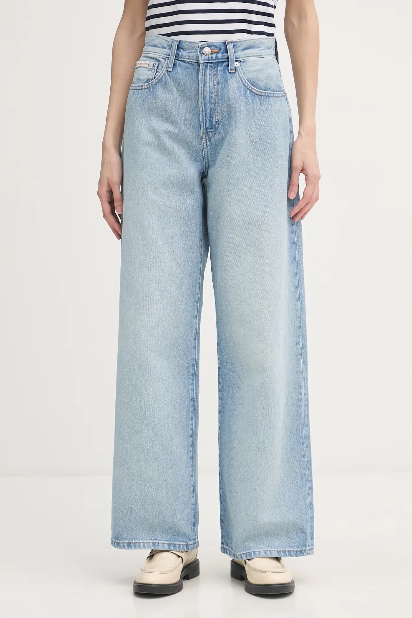 Женские широкие джинсы