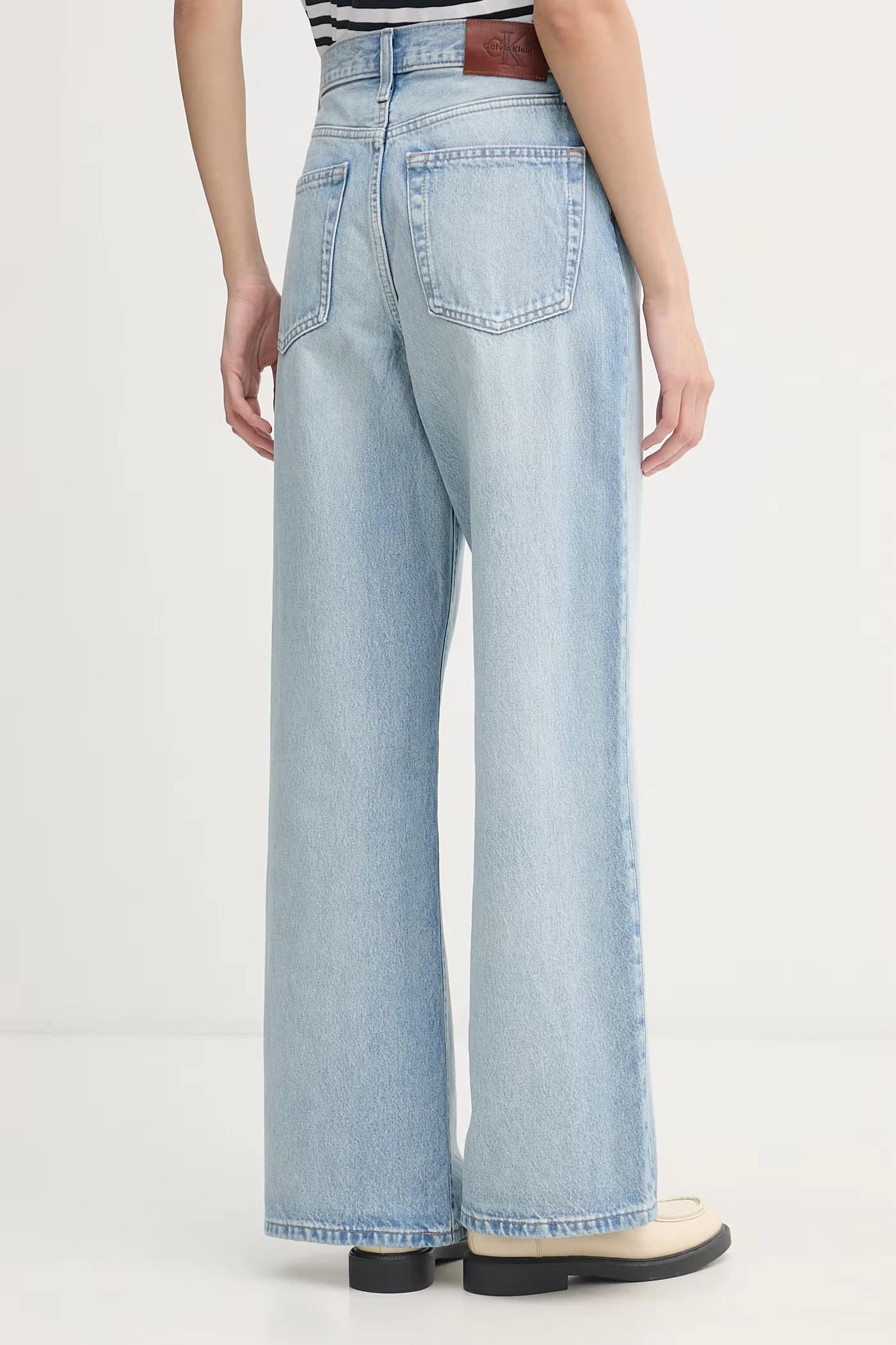 Женские широкие джинсы - фото 3