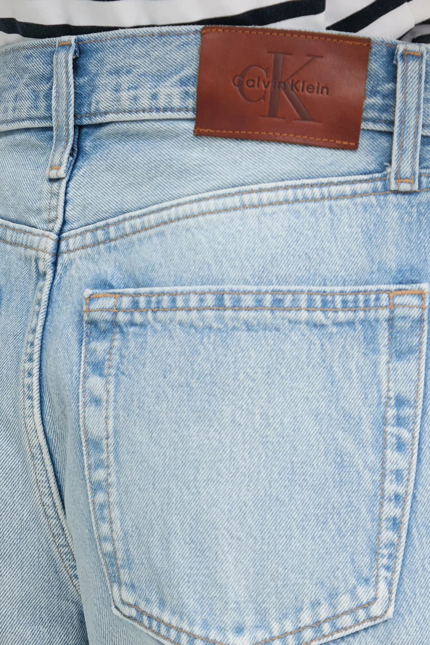 Женские широкие джинсы - фото 4