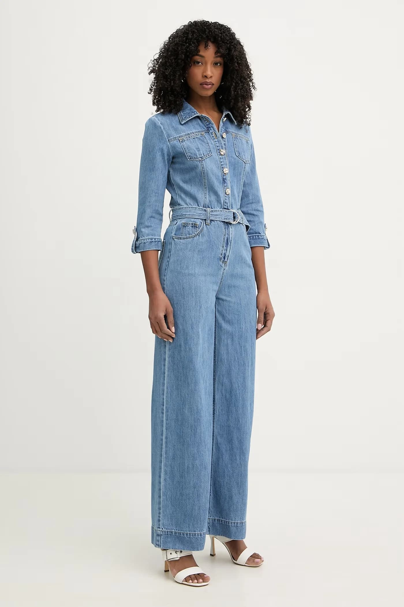 Женский джинсовый комбинезон