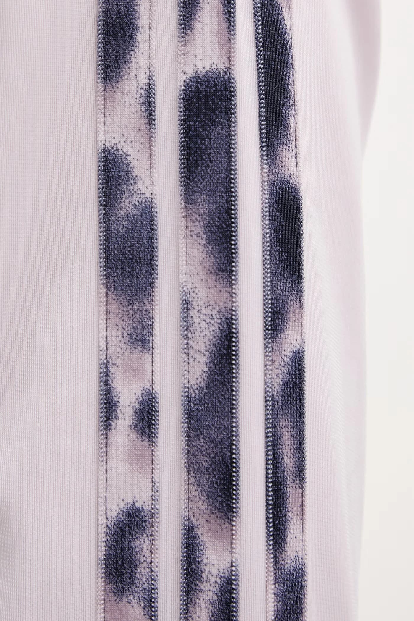 Комплект женского спортивного костюма «3 полоски» - фото 7