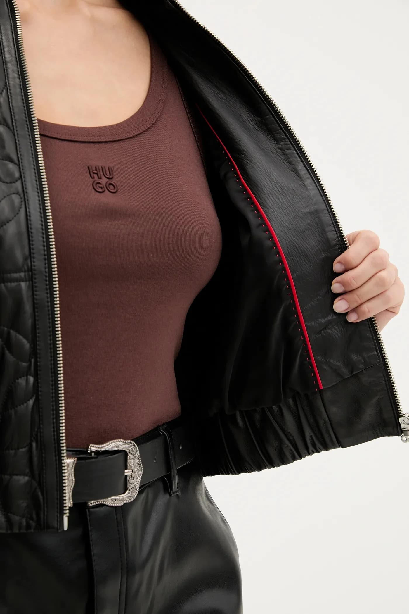 кожаный бомбер Lesana - фото 11