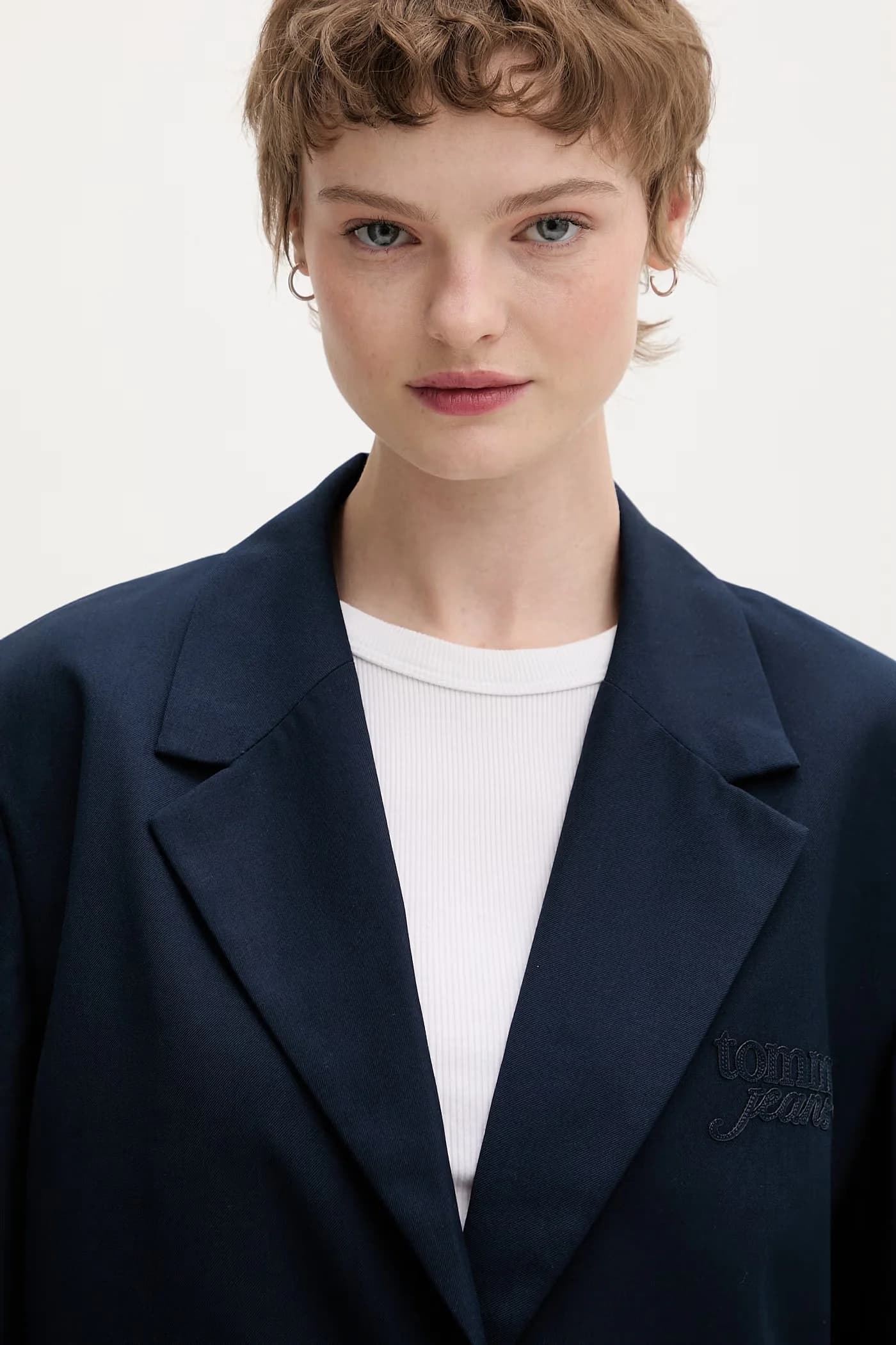 Женский однобортный пиджак - фото 7