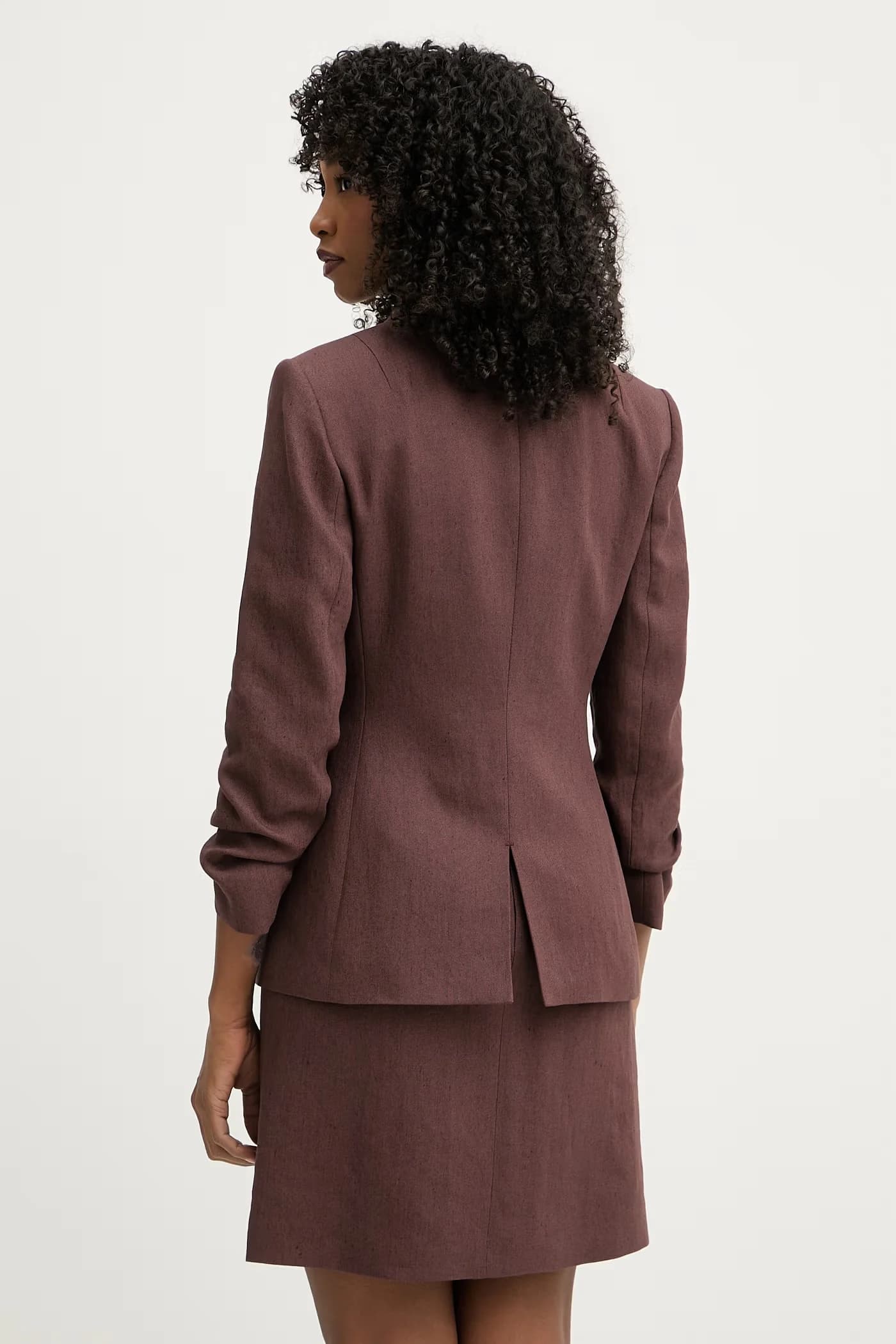 Женский двубортный пиджак с льном - фото 6