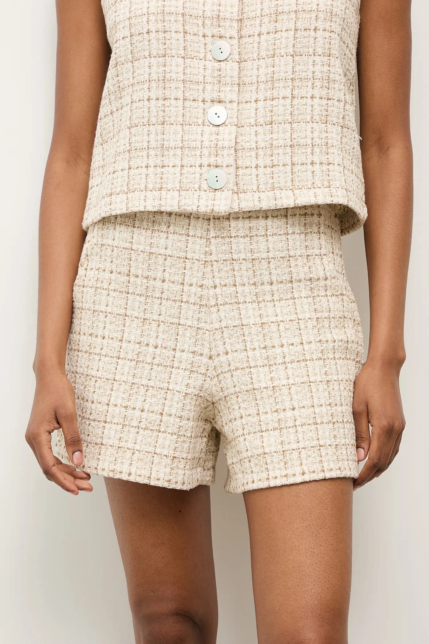 Шорты - фото 4