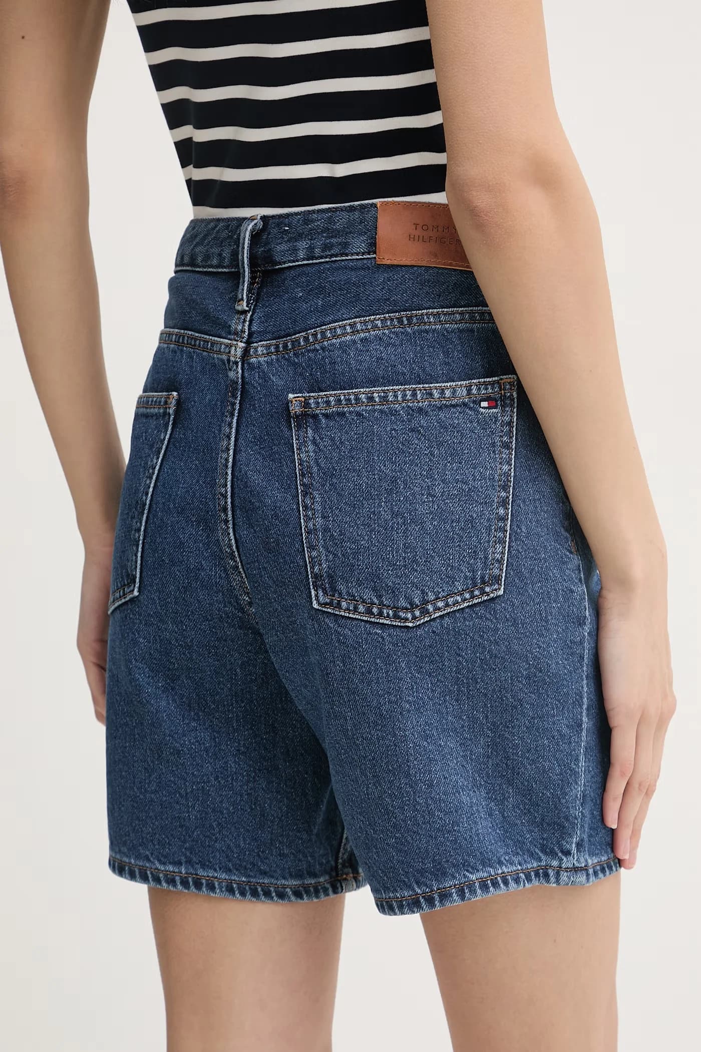 Женские джинсовые шорты - фото 3