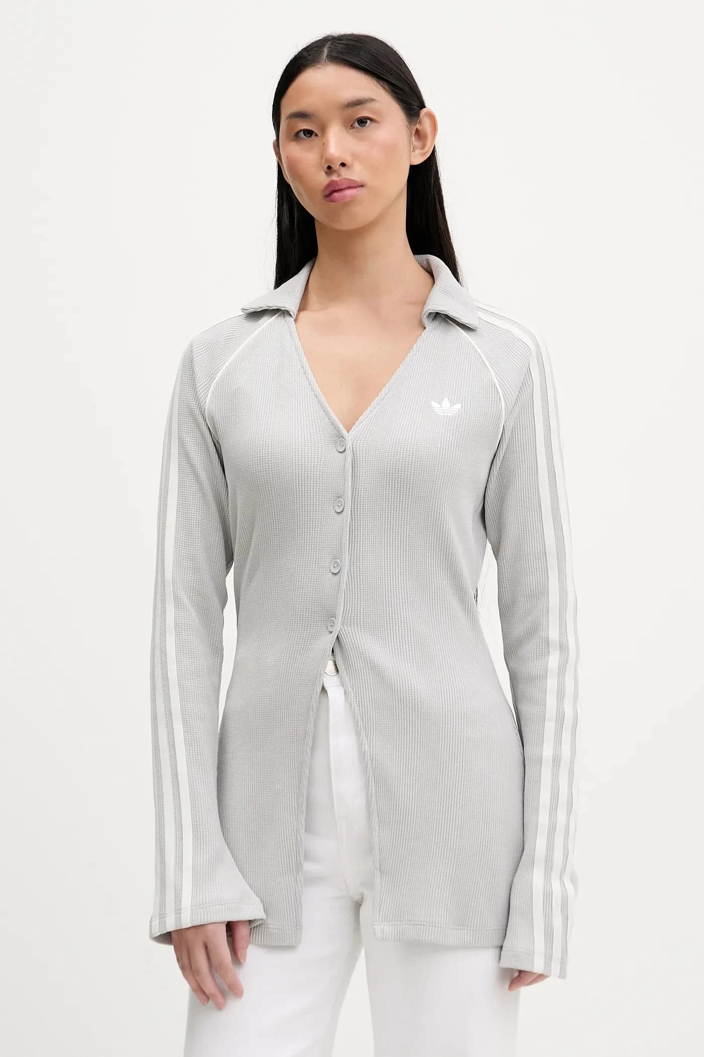 Свитер на пуговицах