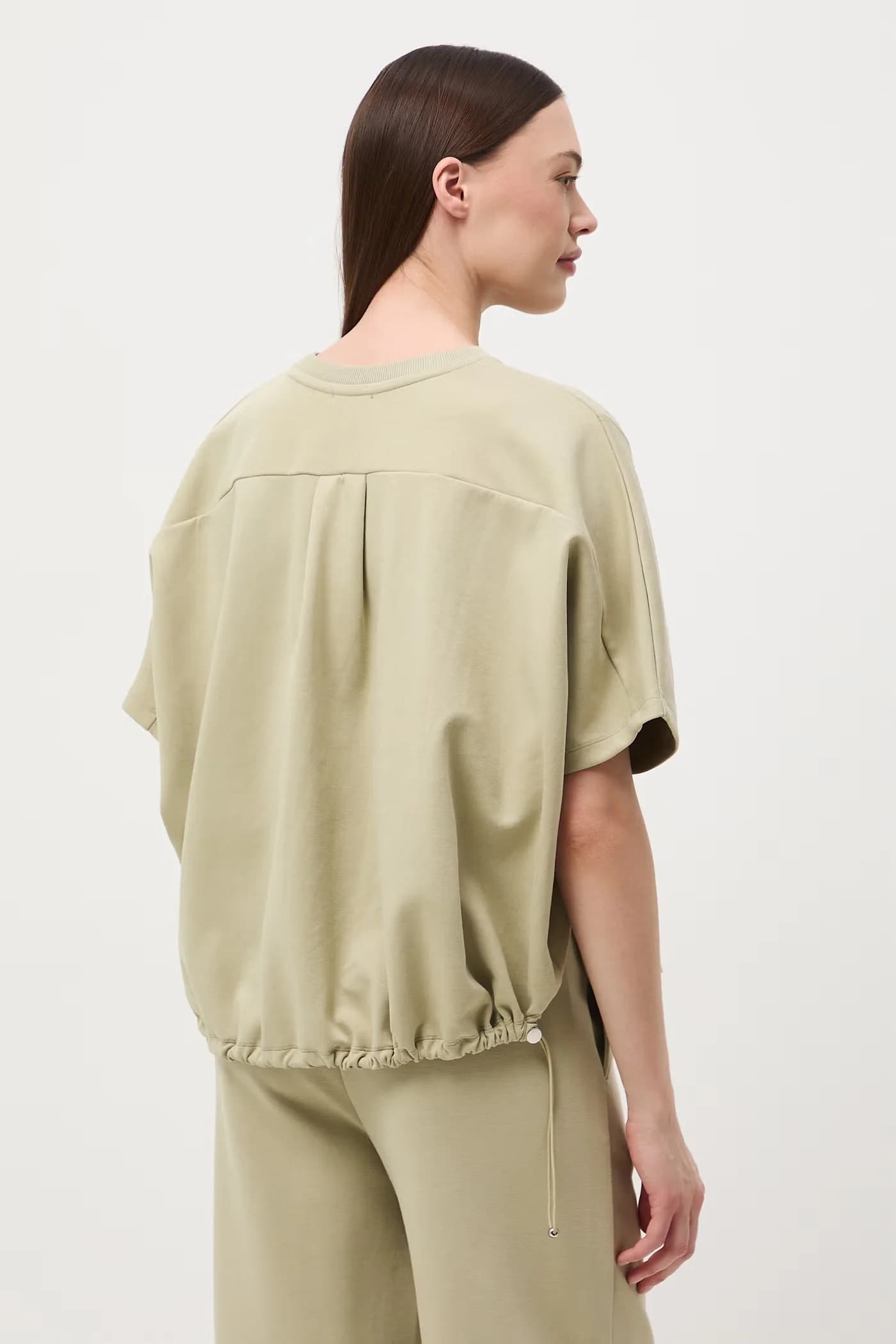 Женская футболка - фото 3