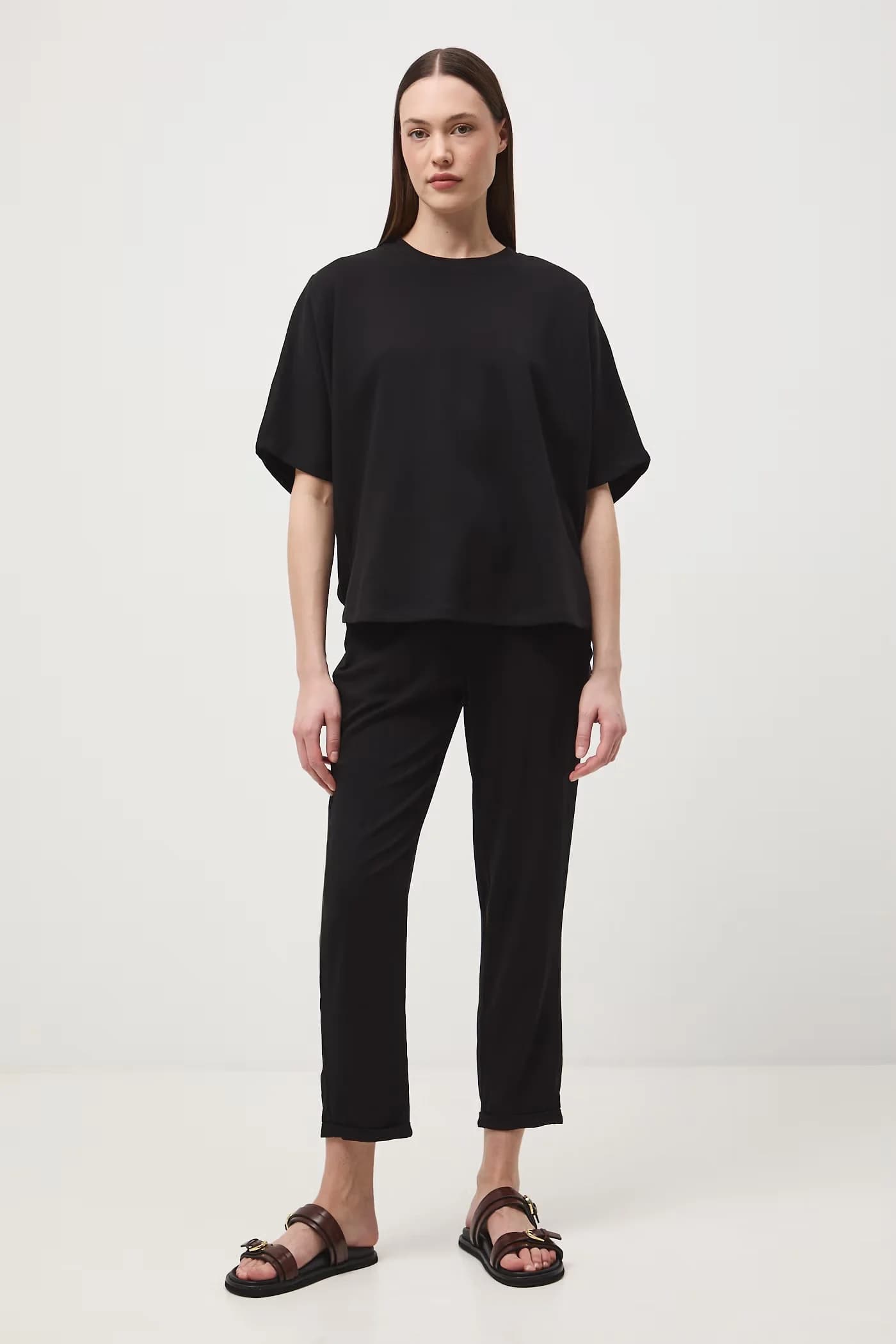 Женская футболка - фото 2