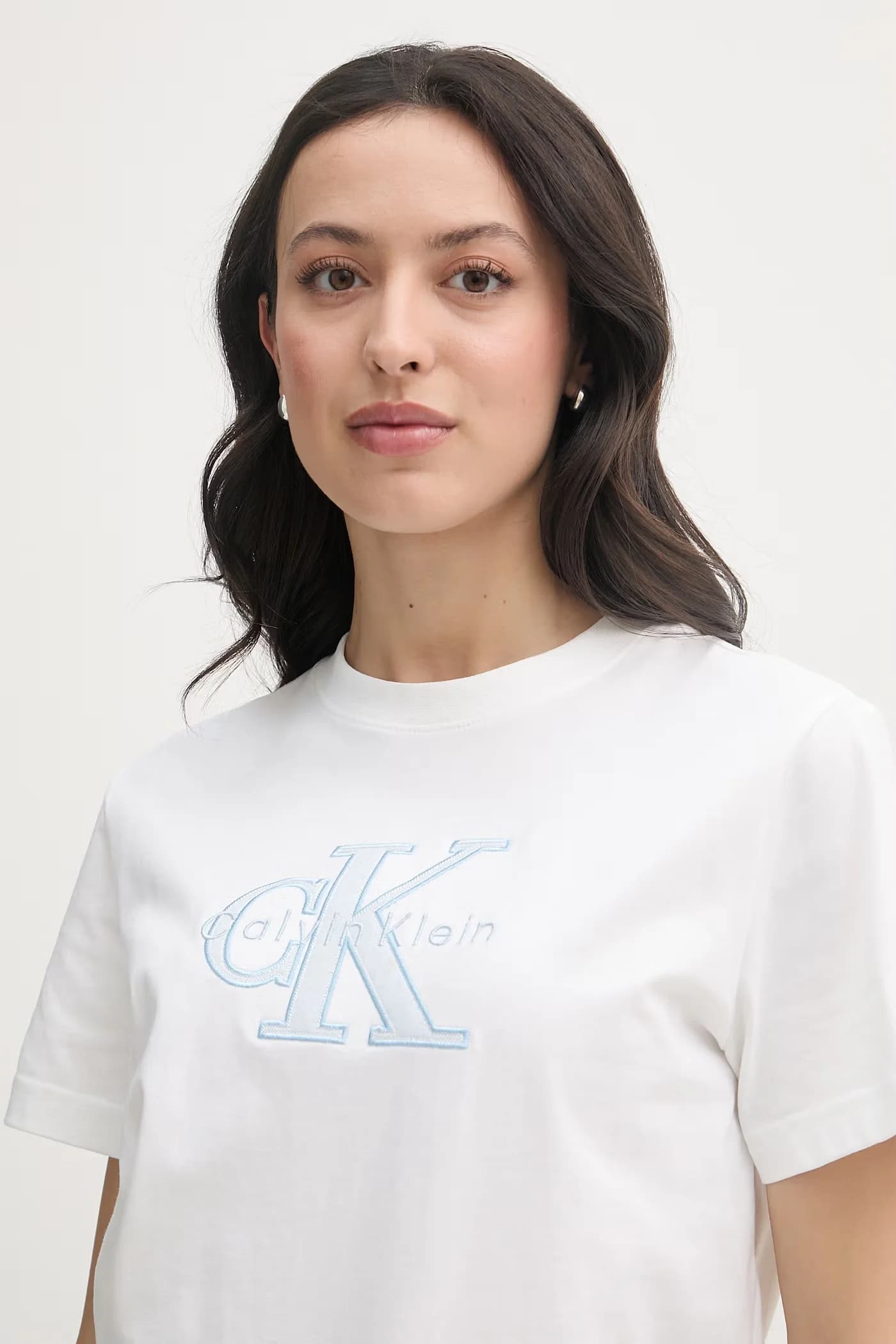 Базовая женская хлопковая футболка - фото 7