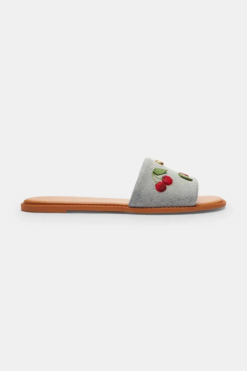 Хлопковые женские шлепанцы на плоской подошве Holly Denim Cherries Sandal
