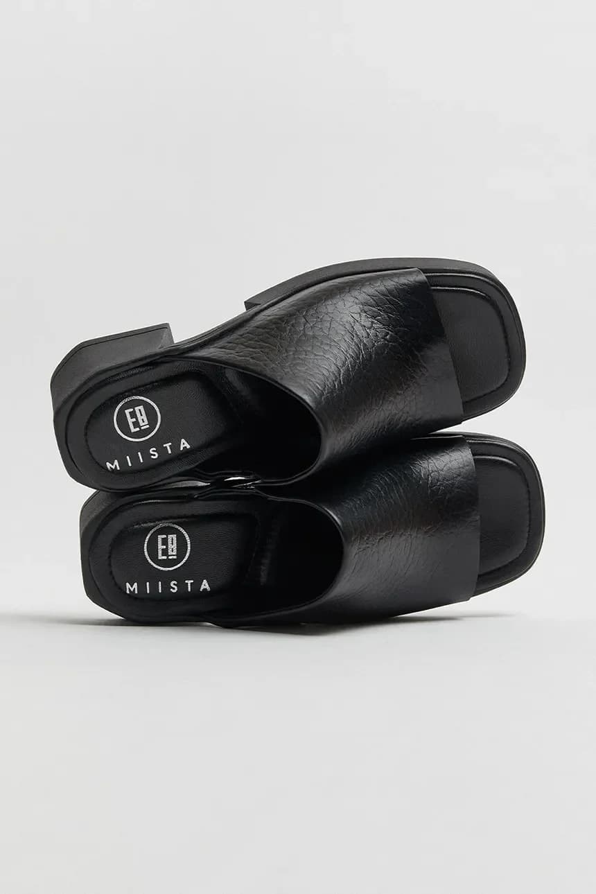 Кожаные шлепанцы Clarin - фото 3