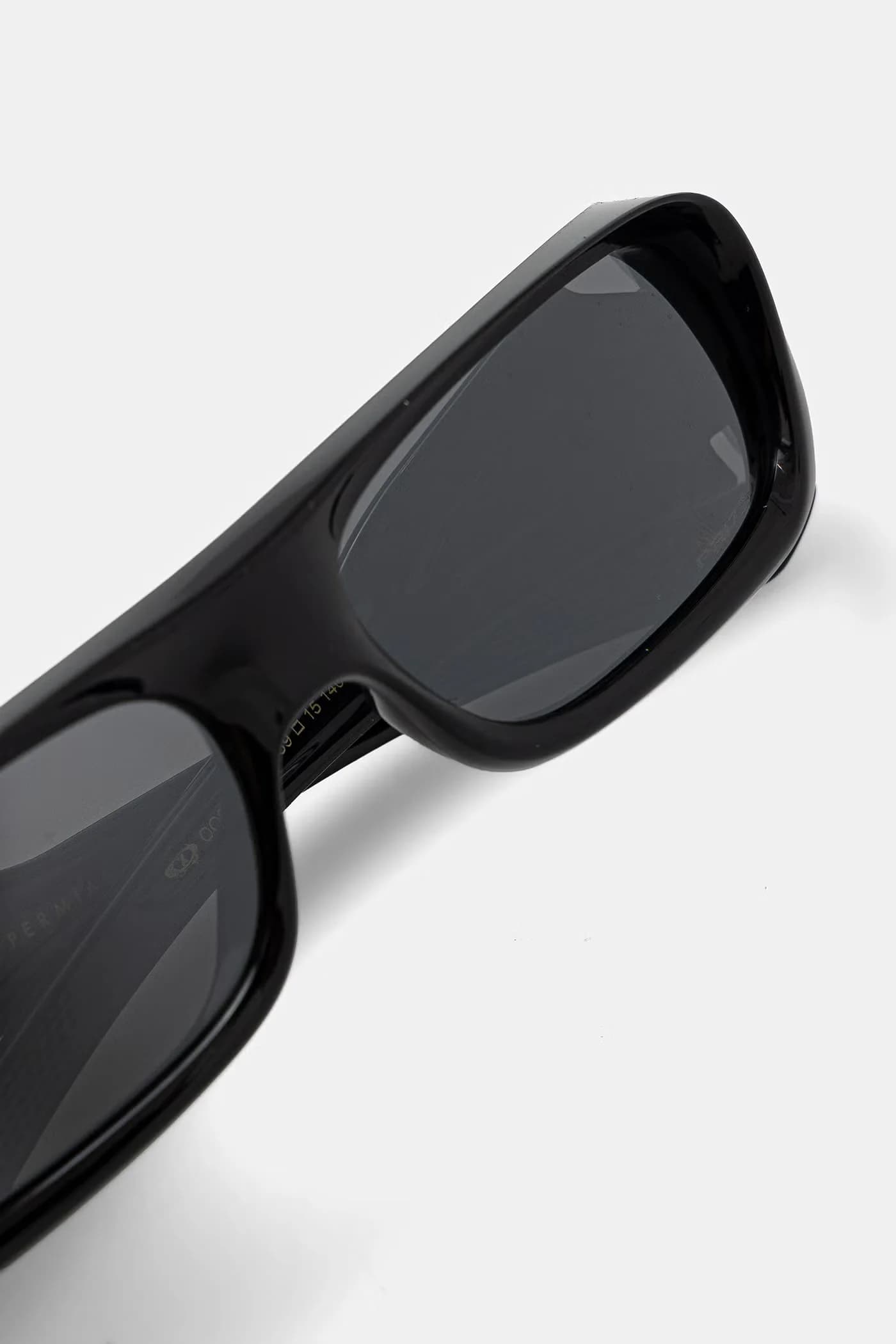 Солнцезащитные очки - фото 5