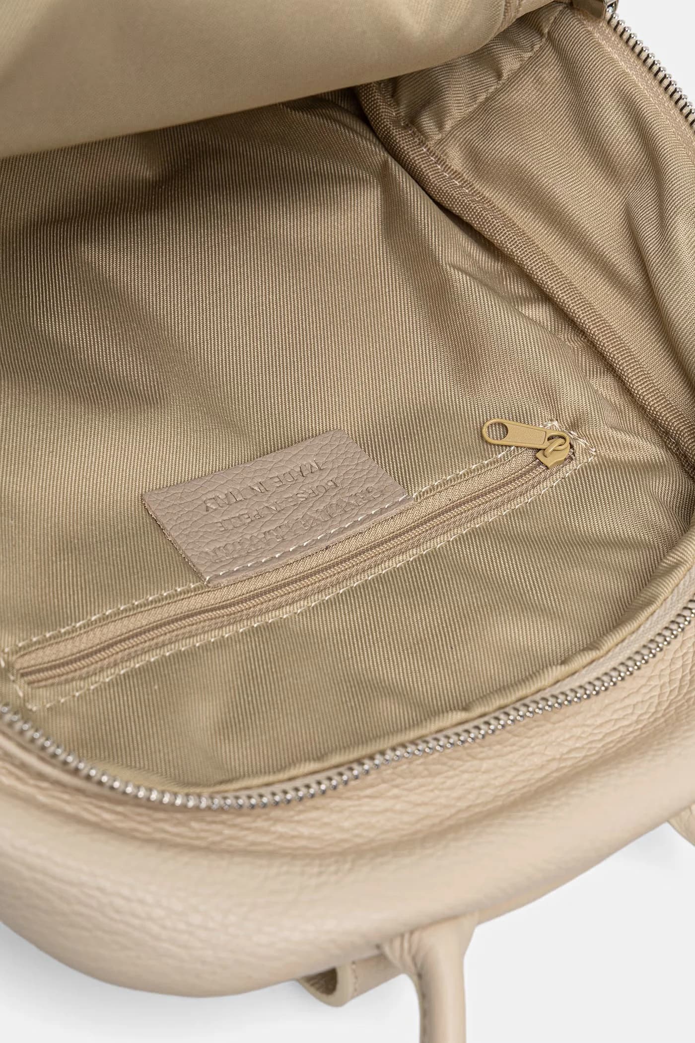 Женский кожаный рюкзак - фото 9