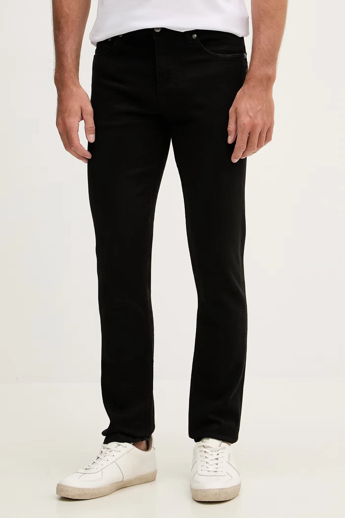 Мужские джинсы узкого кроя