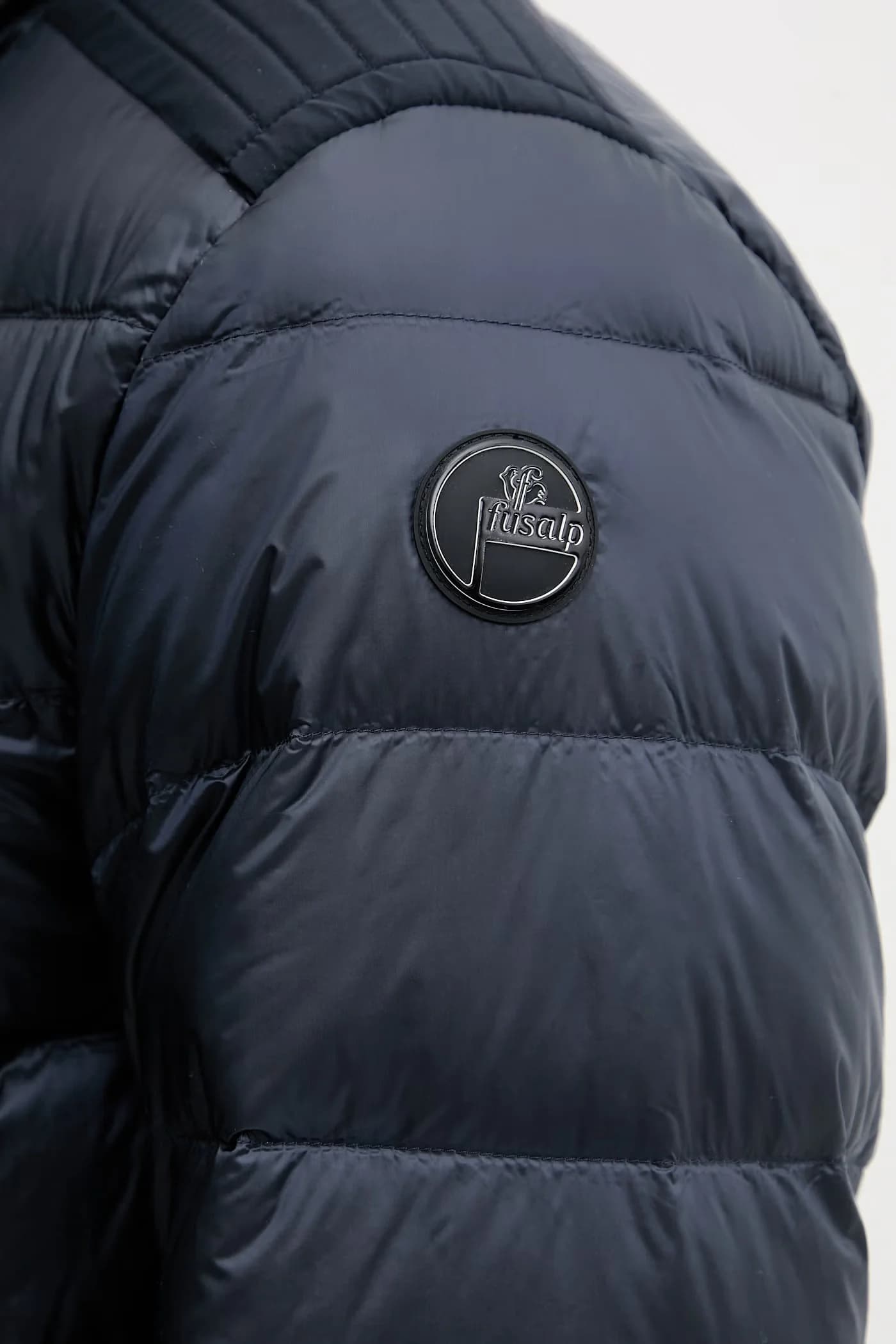 MIKE мужской пуховик - фото 9