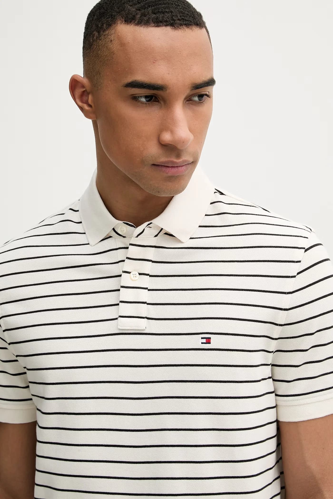 Tommy Hilfiger - фото 7