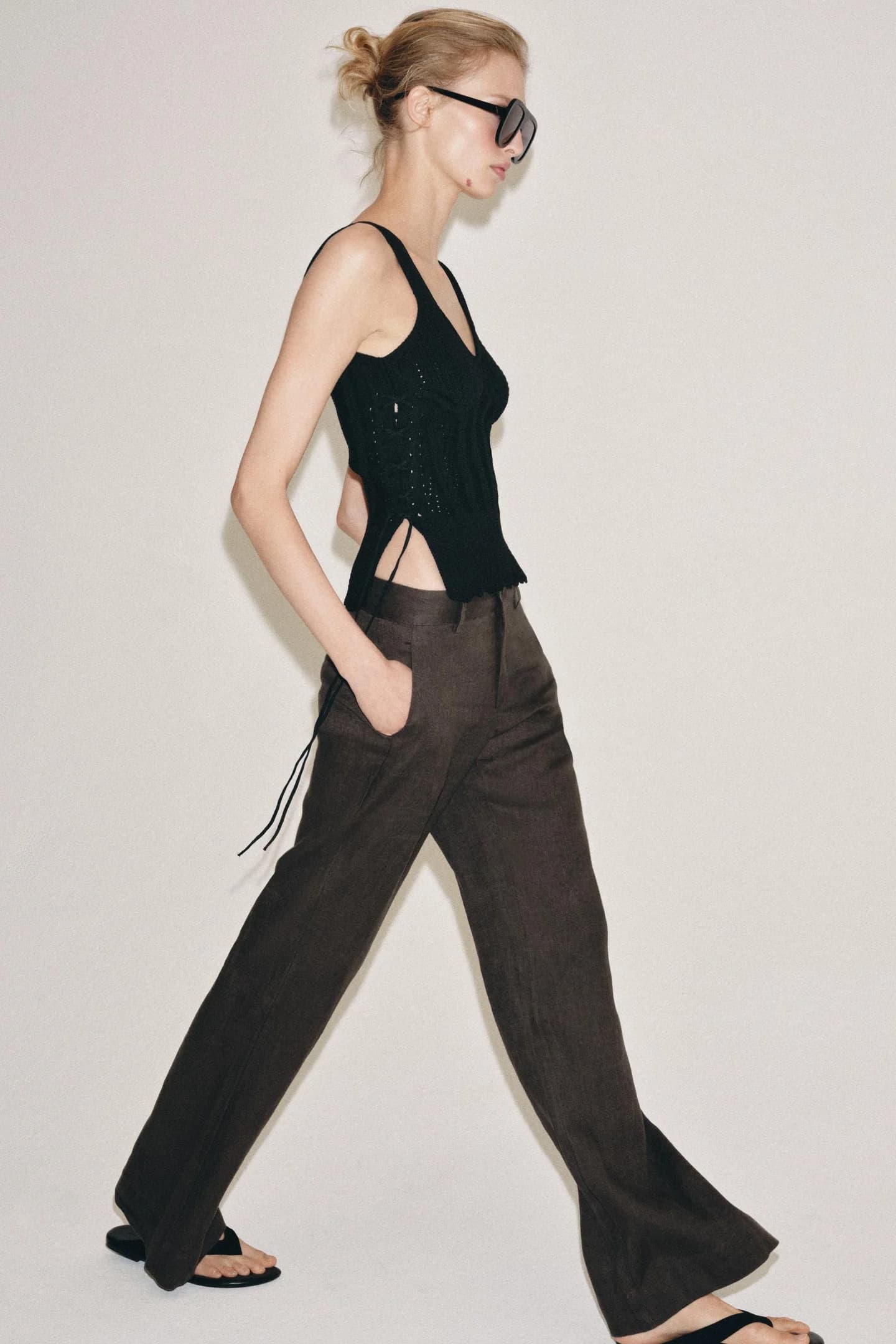 ТРИКОТАЖНЫЙ КОРСЕТНЫЙ ТОП НА СТРУНКАХ