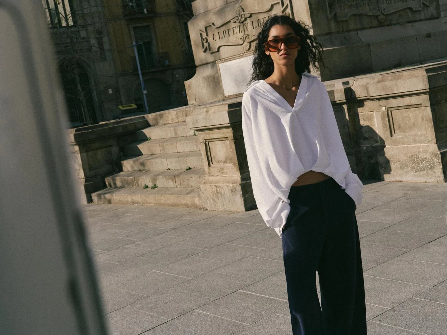 Льняная рубашка с пышным низом