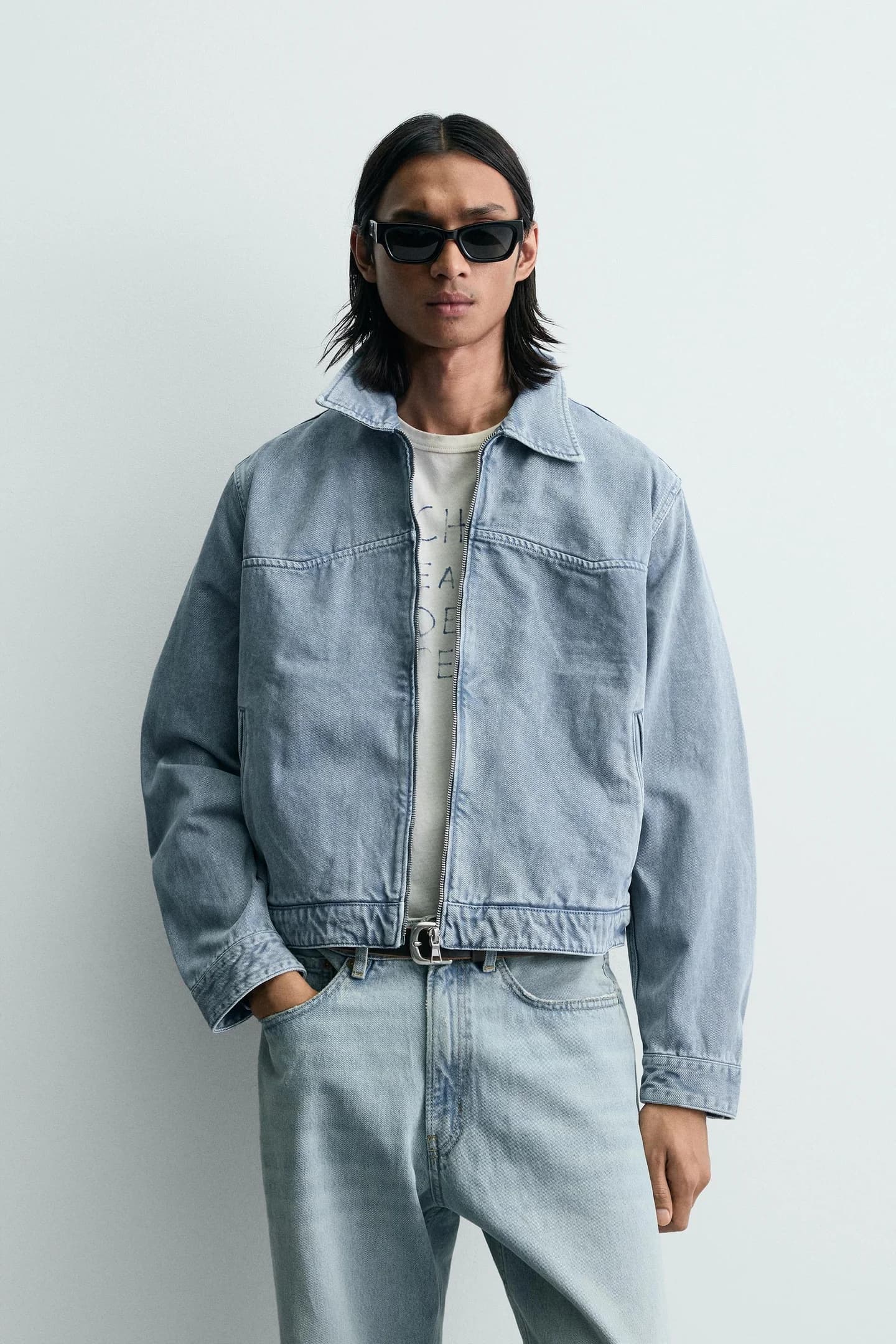 КУРТКА ИЗ СТРУКТУРНОЙ ТКАНИ С ЭФФЕКТОМ СТИРКИ