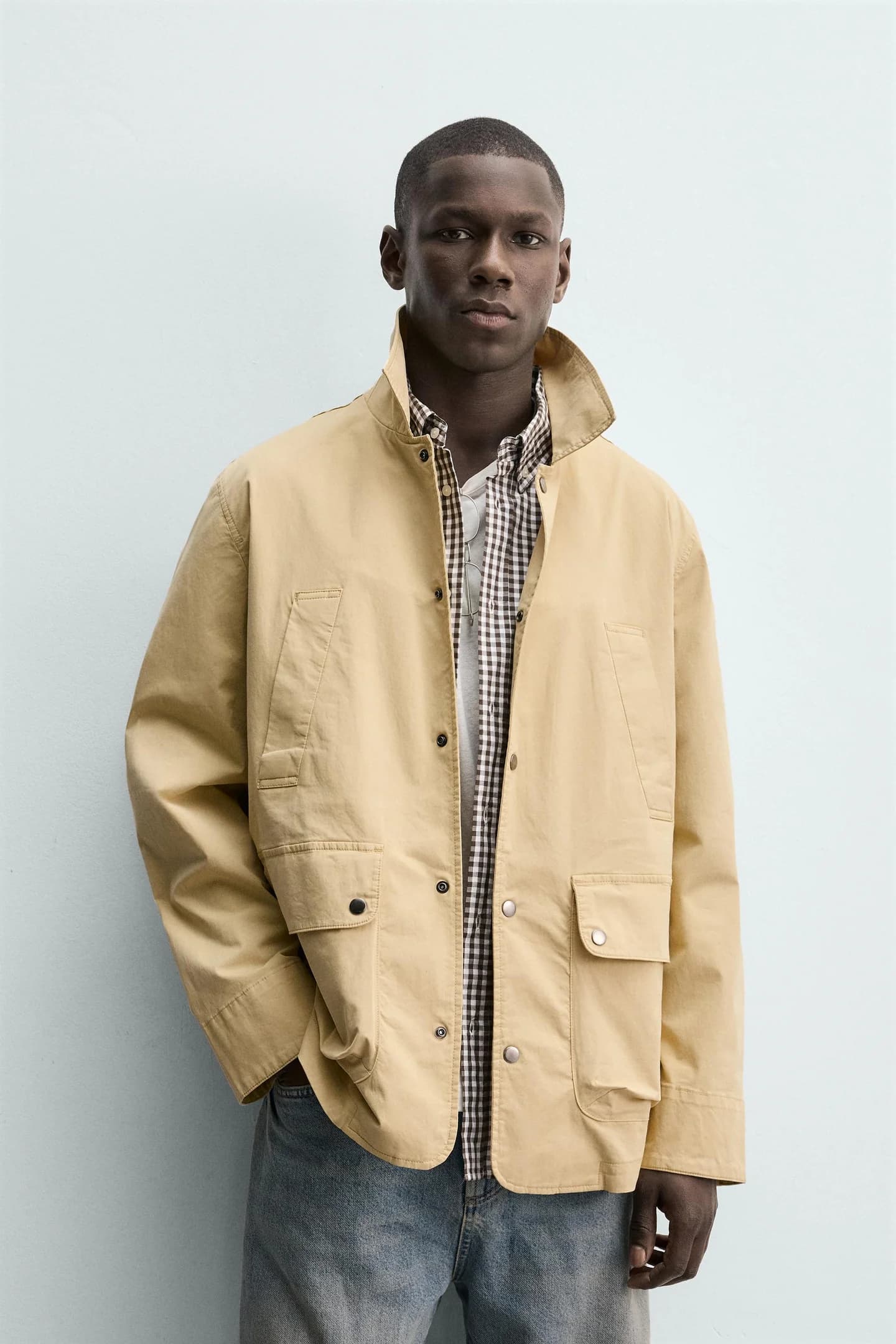 КУРТКА С КАРМАНАМИ СТАНДАРТНОГО ФОРМИРОВАНИЯ - фото 2