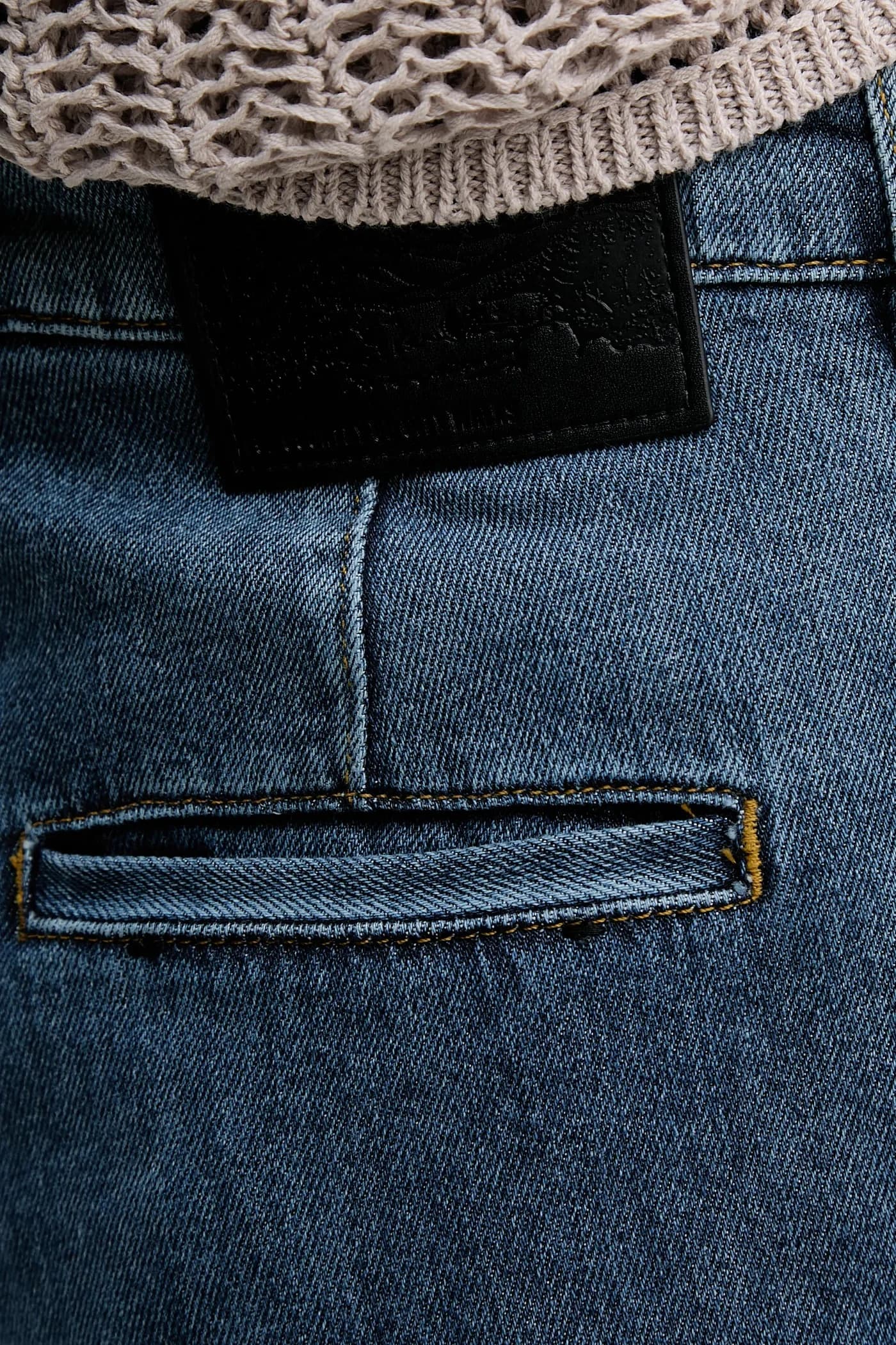 Джинсы - фото 4