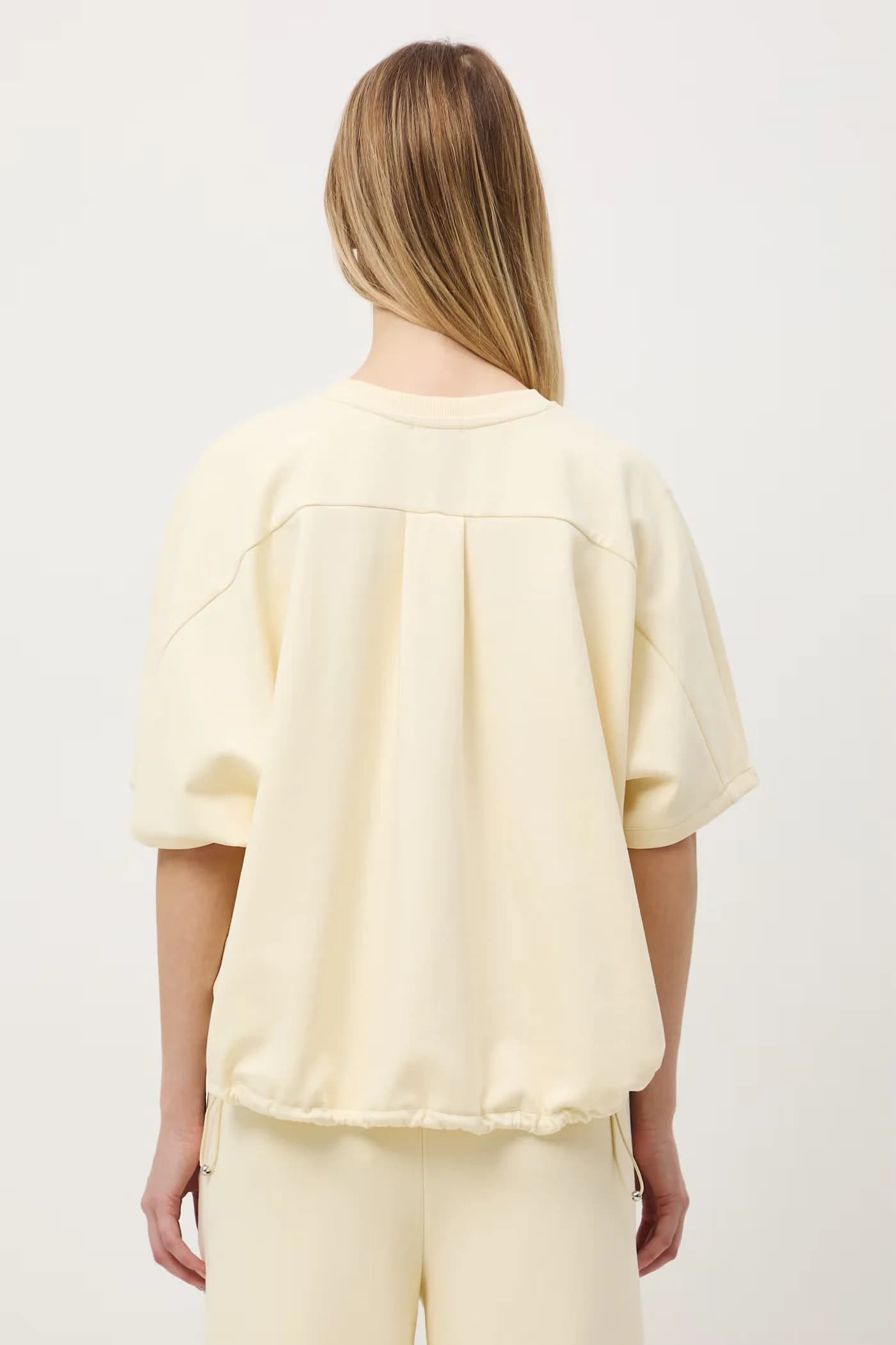 Женская футболка - фото 3